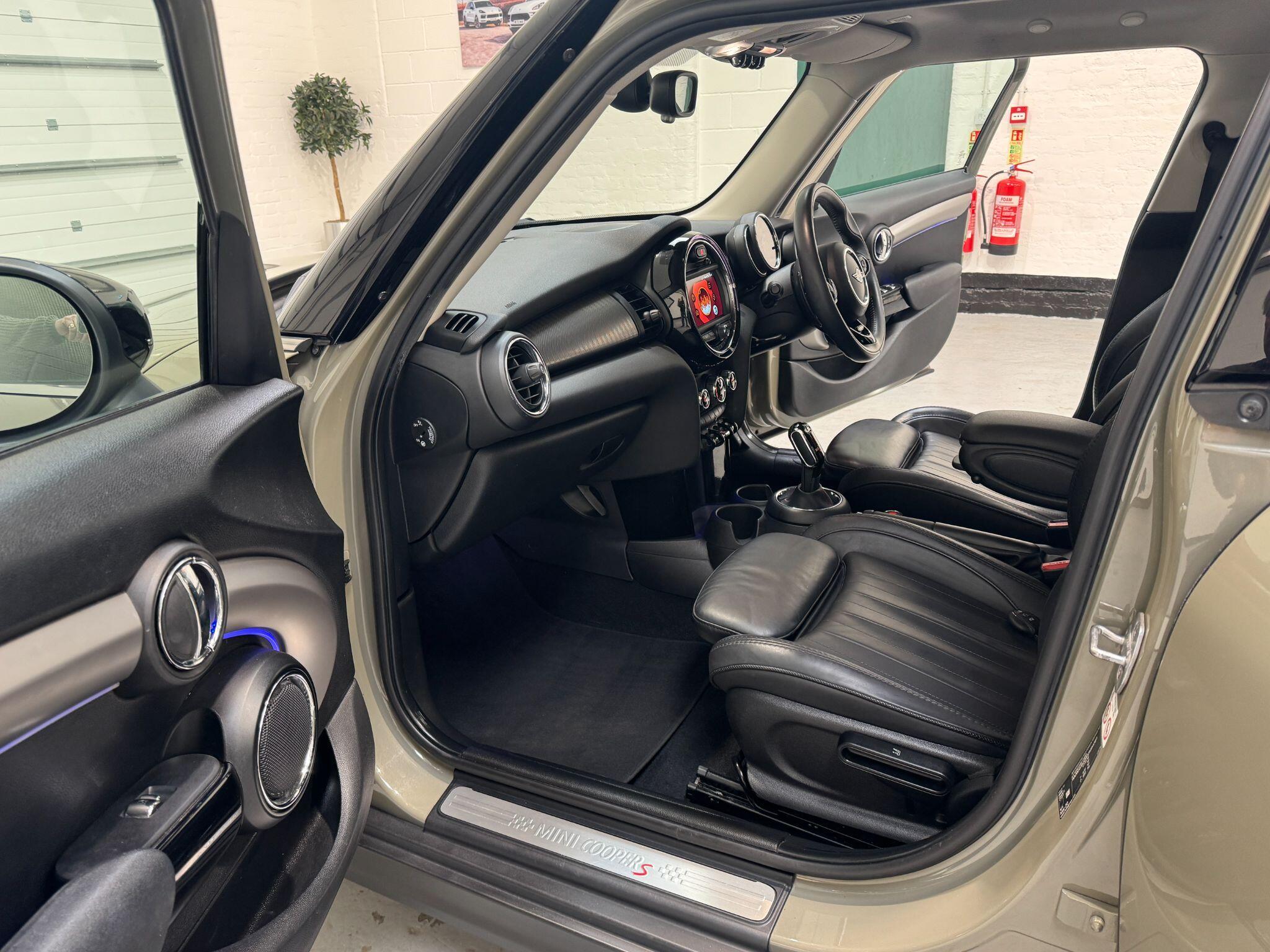 MINI Hatch - Image 50