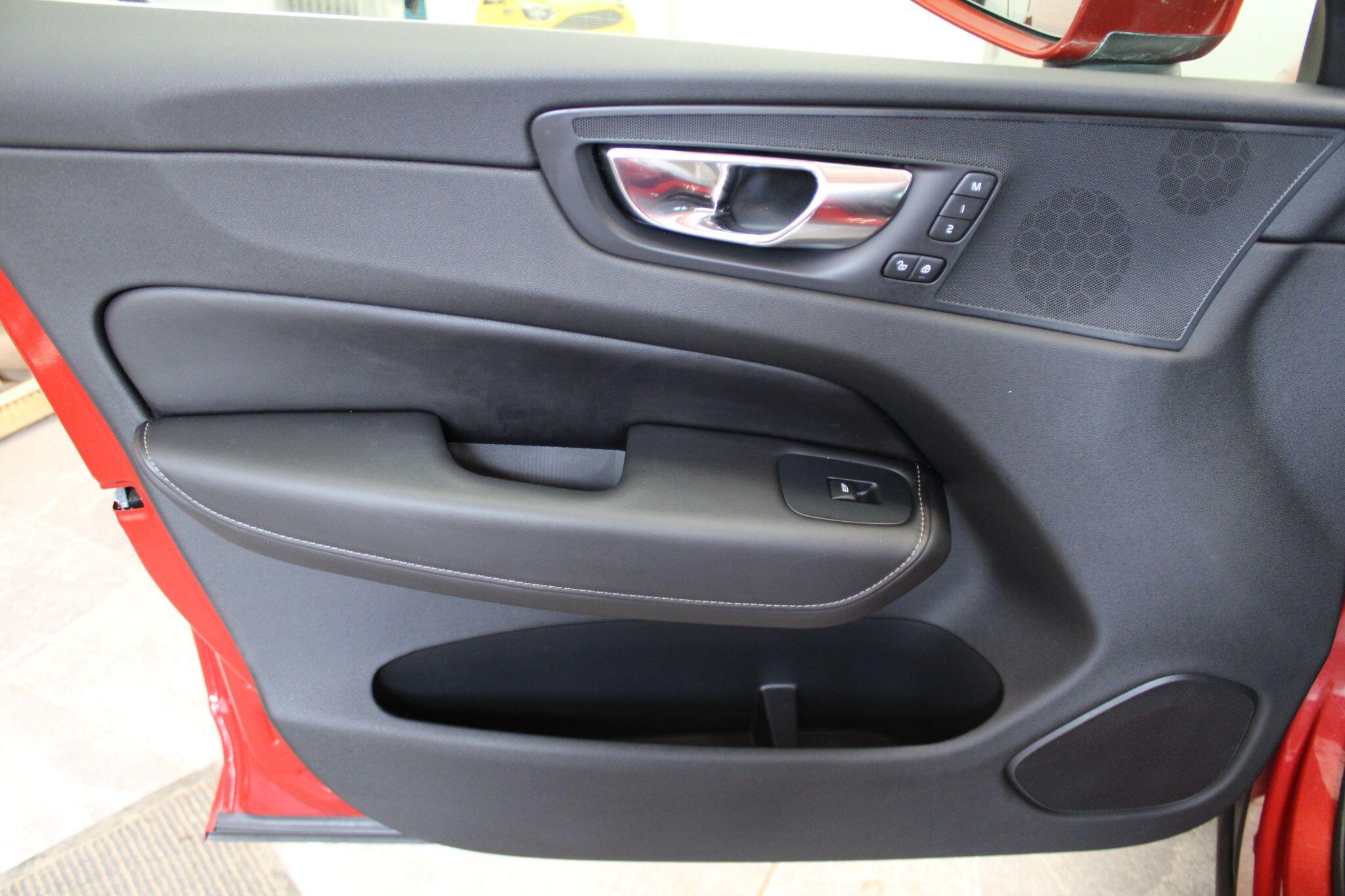 Volvo XC60 - Image 38