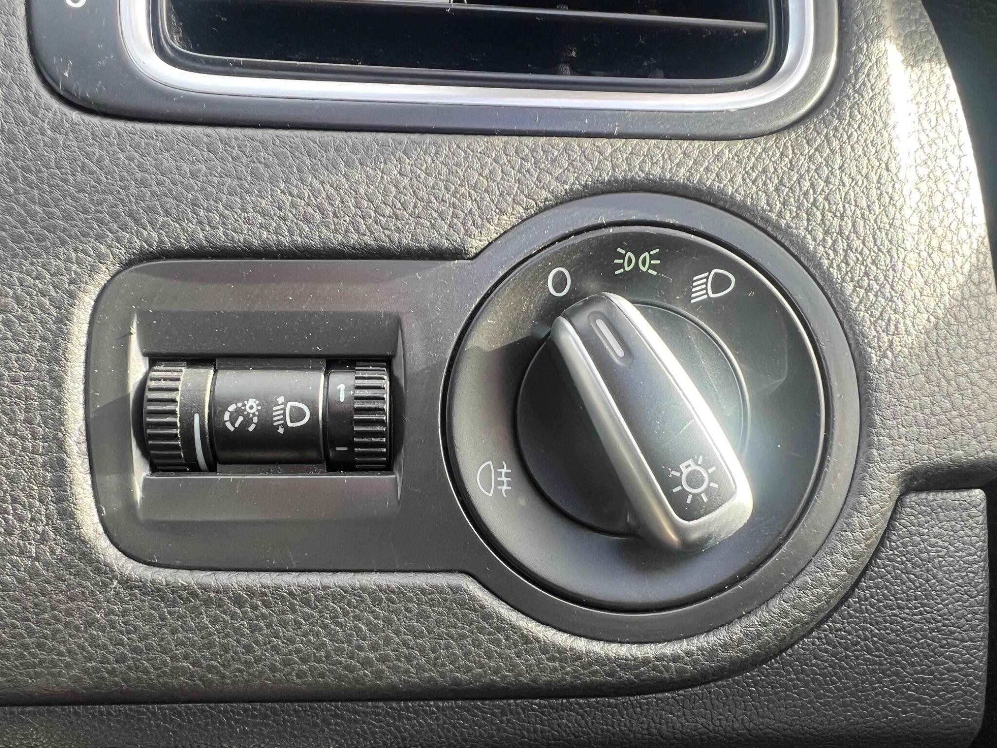 Volkswagen Polo - Image 19