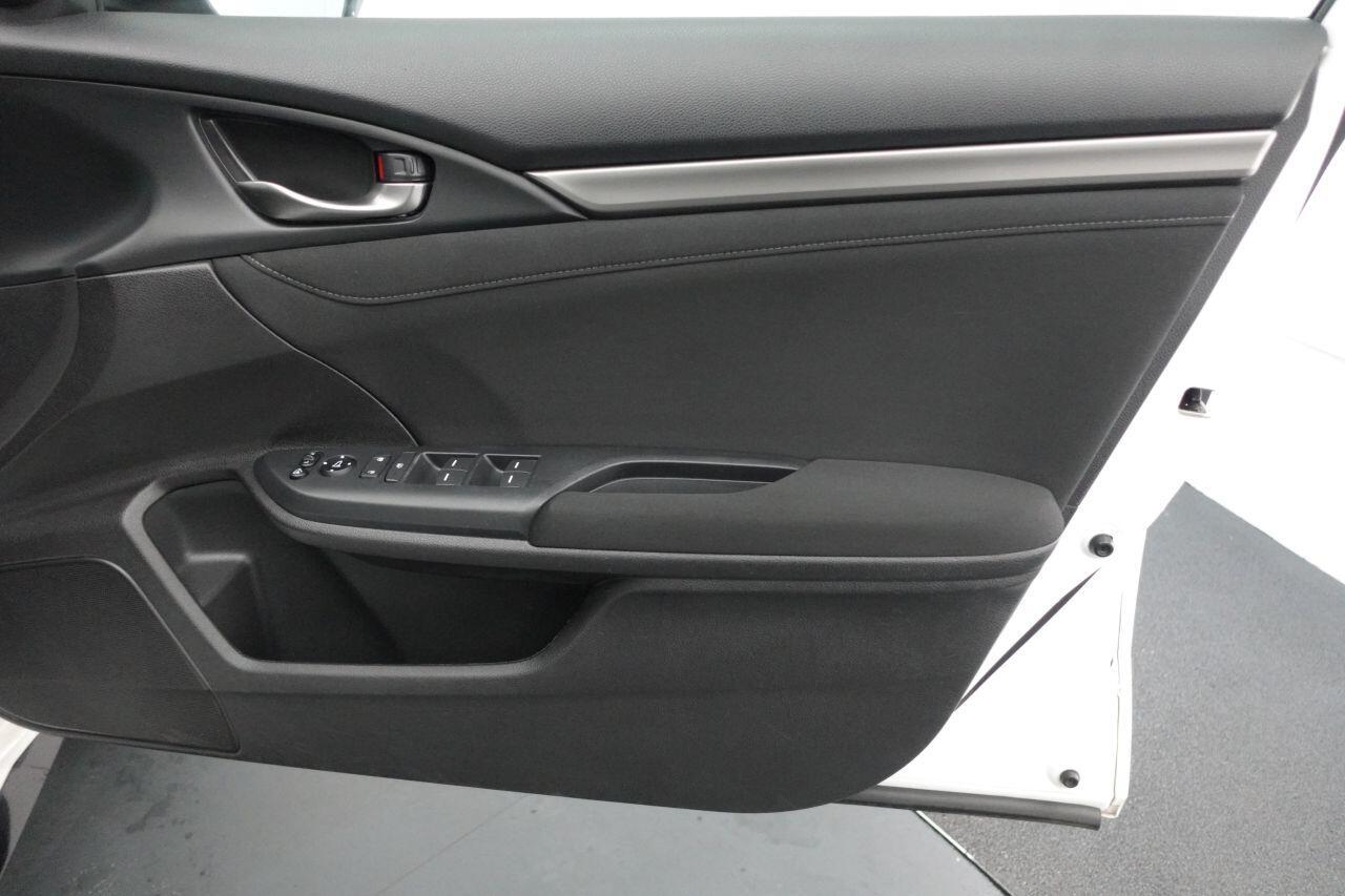 Honda Civic - Image 17