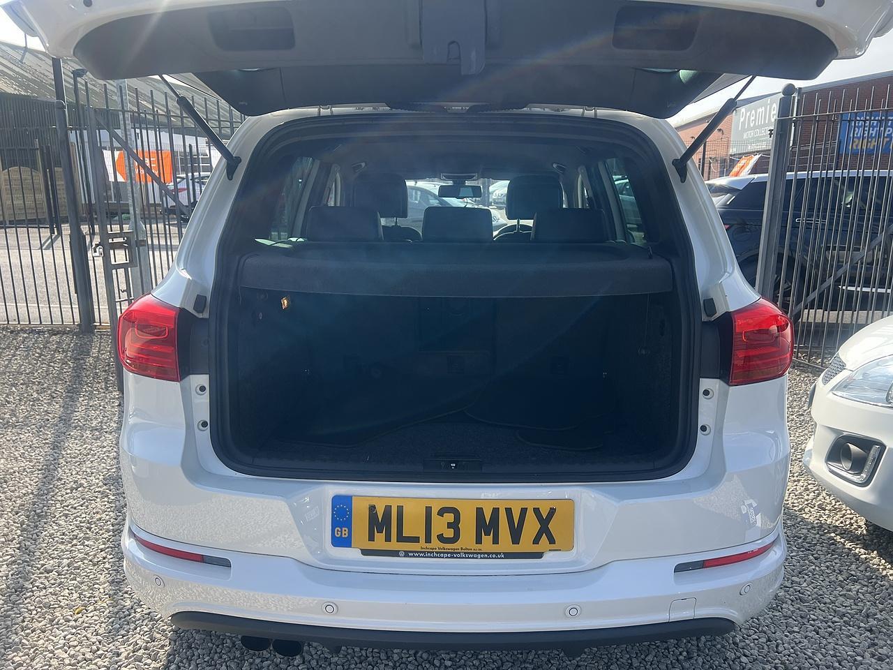 Volkswagen Tiguan - Image 10