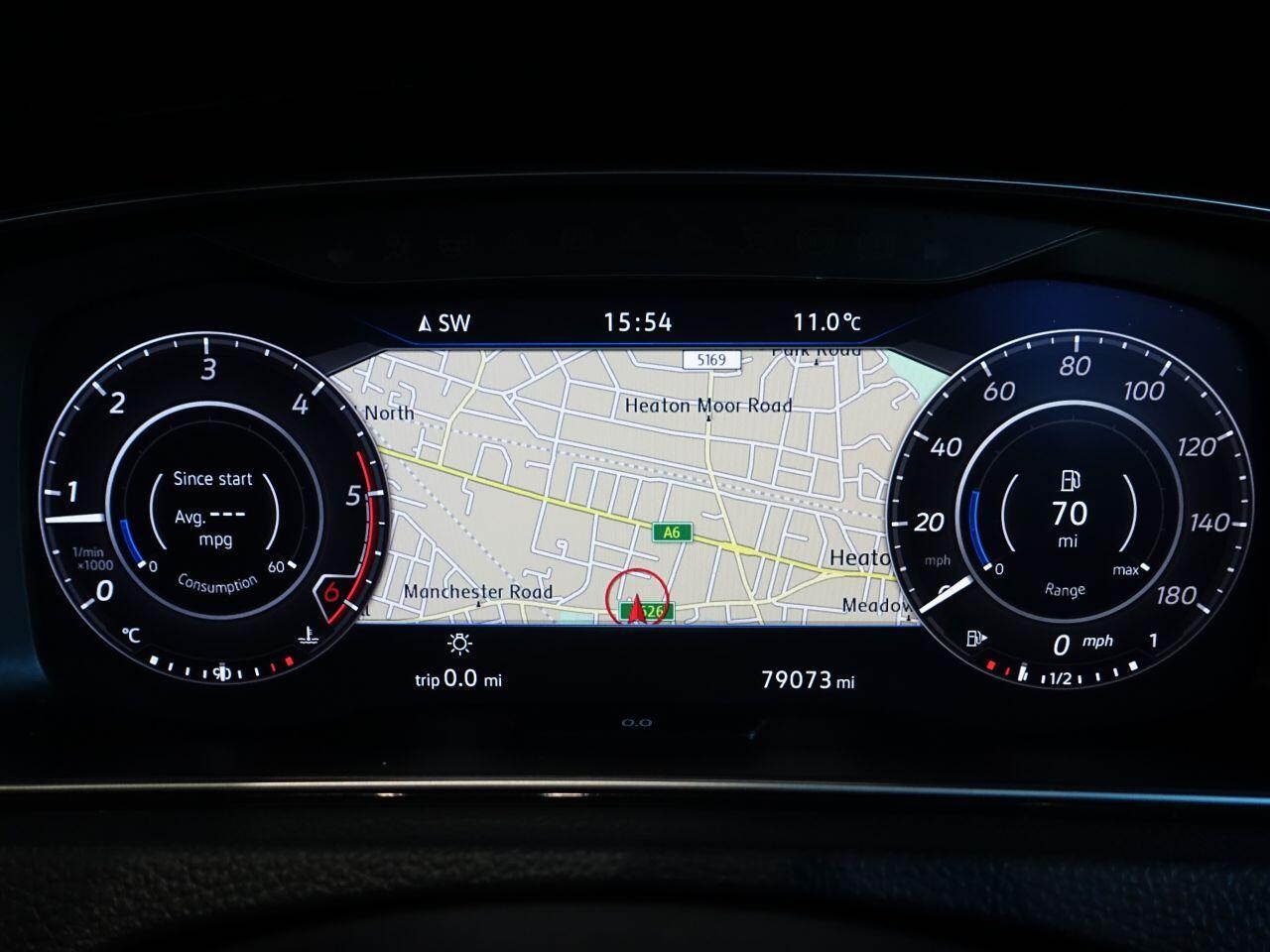 Volkswagen Golf - Image 4