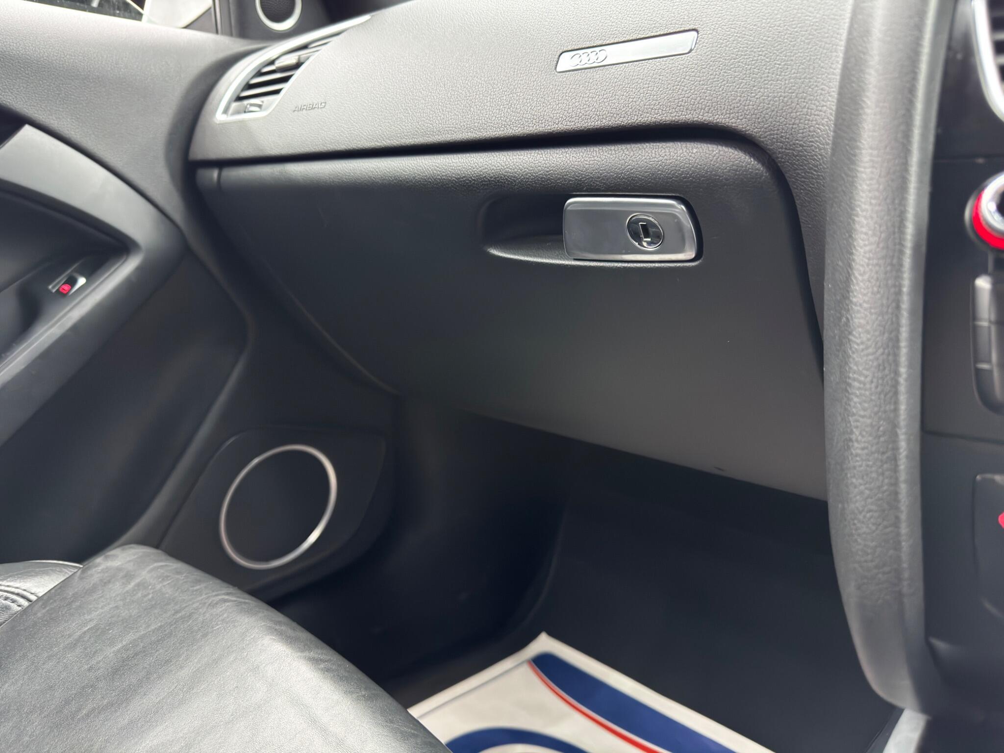 Audi A5 CABRIOLET - Image 30