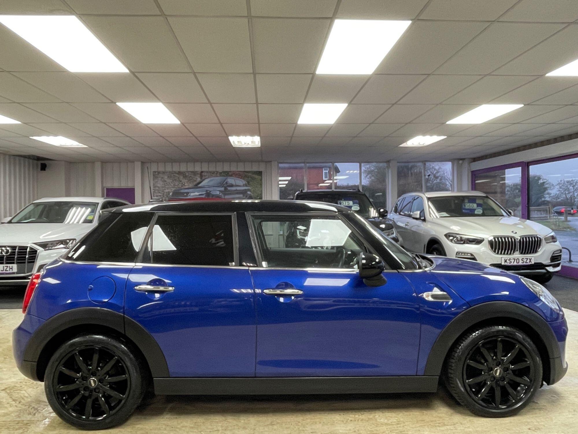 MINI Hatch - Image 12