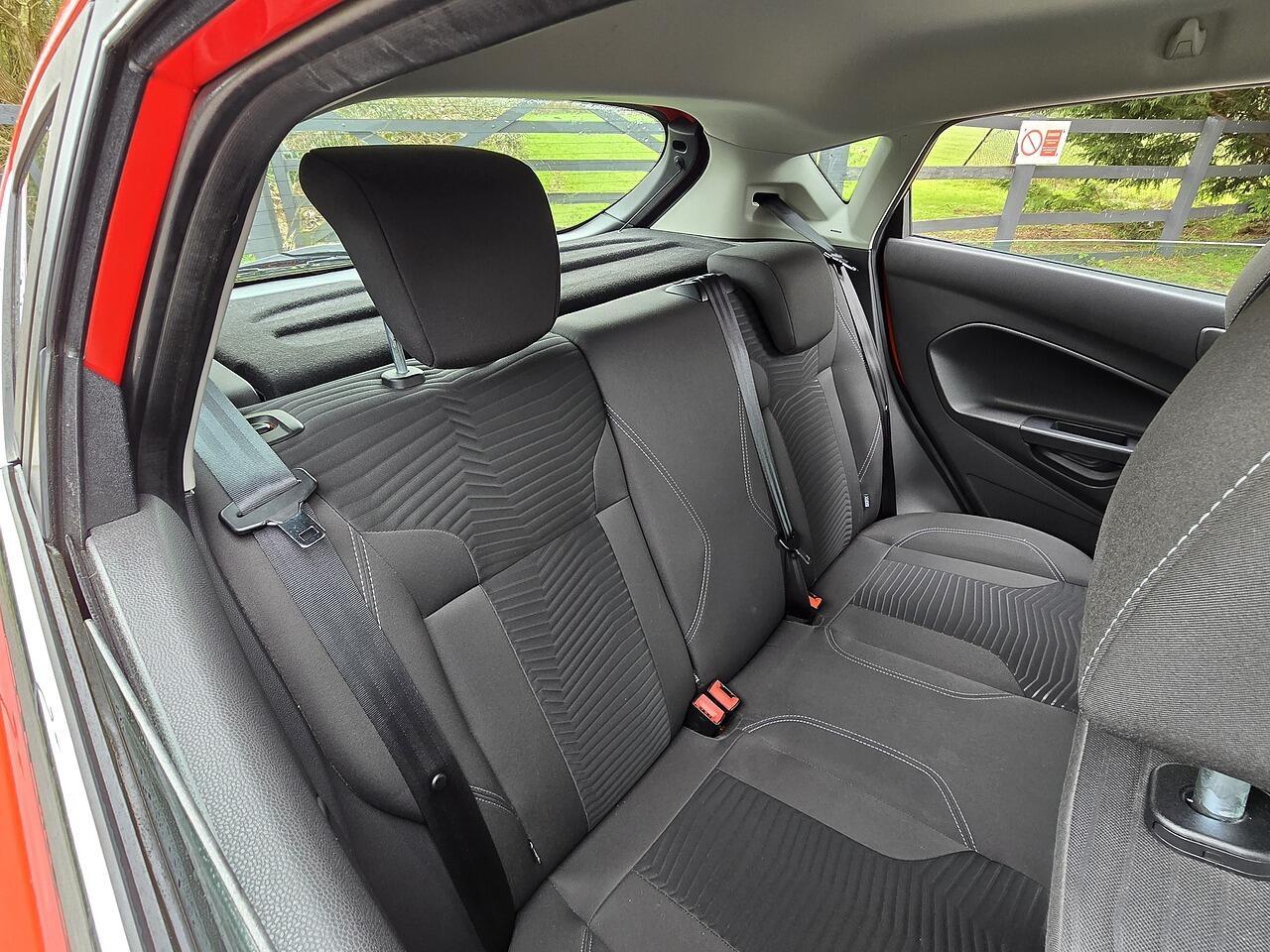 Ford Fiesta - Image 10