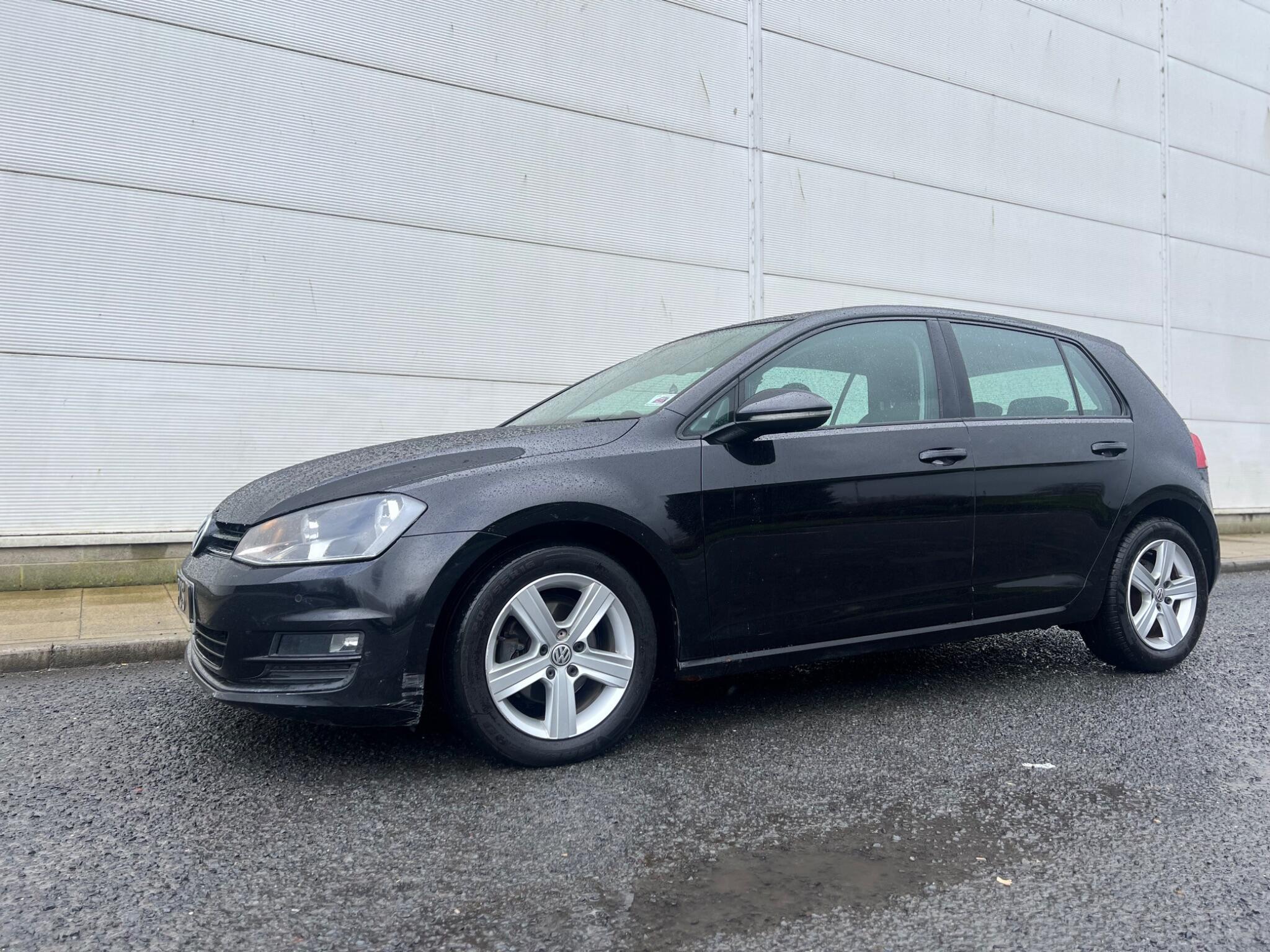 Volkswagen Golf - Image 27