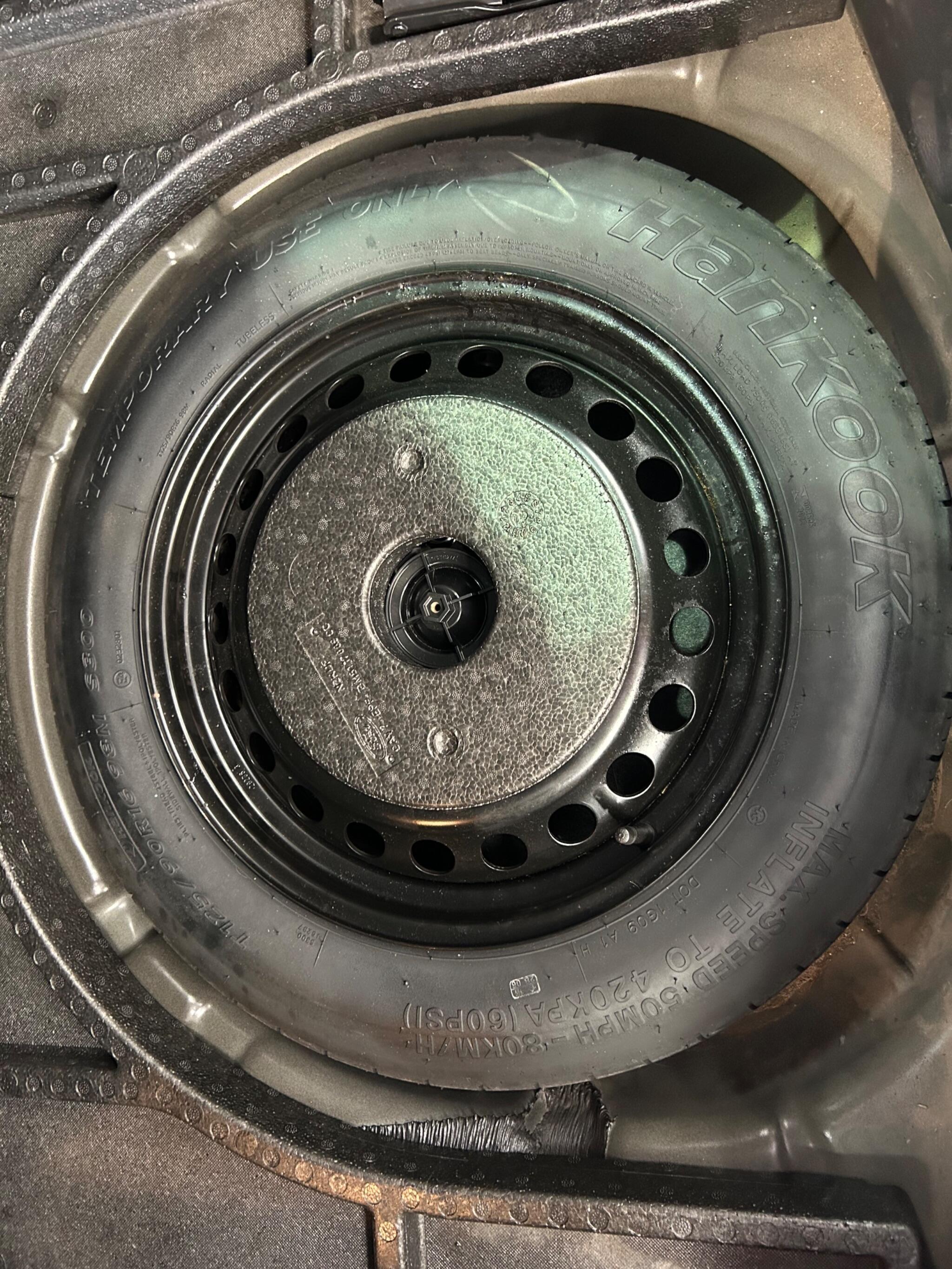 Ford Focus - Image 28