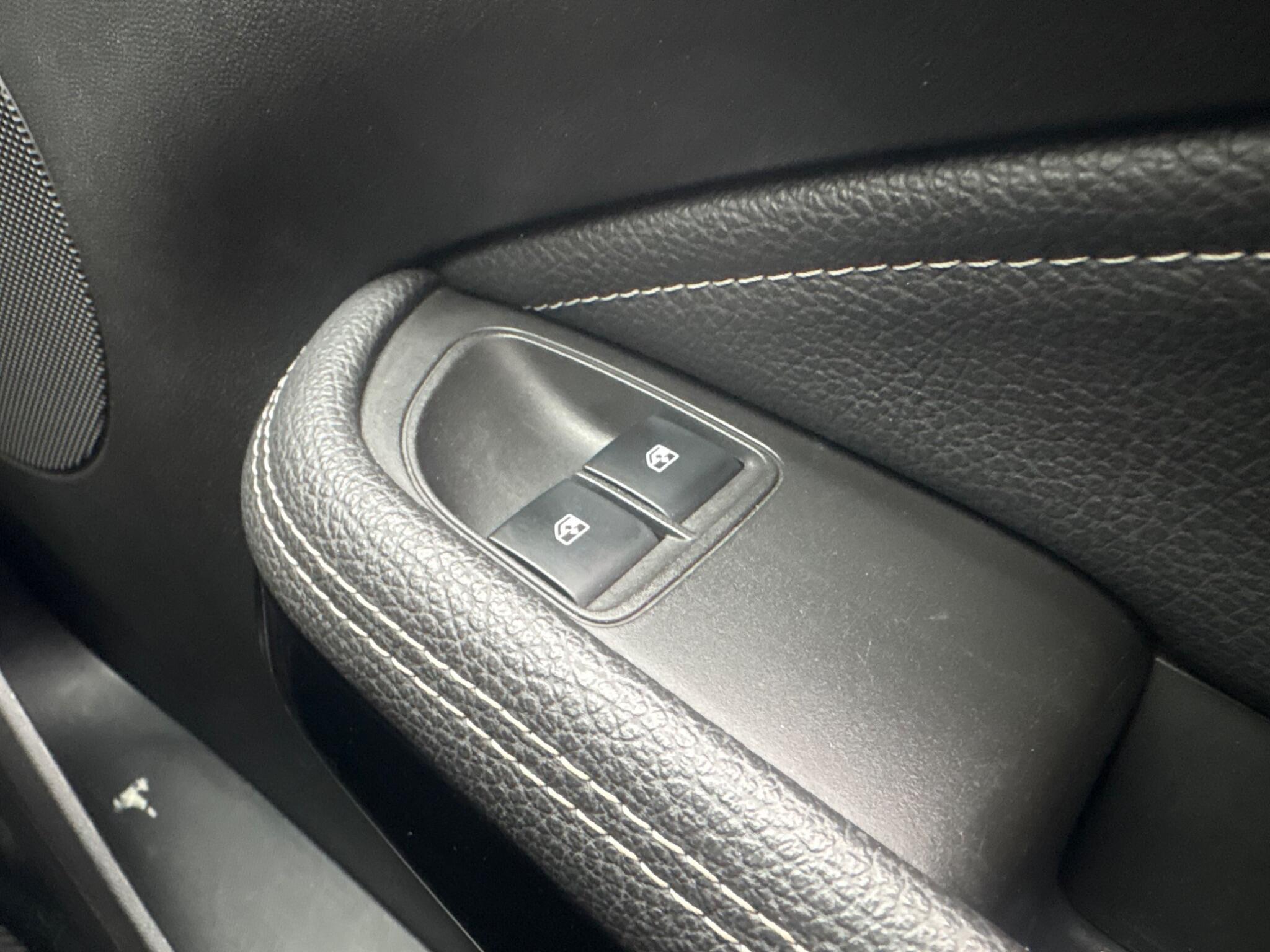 Vauxhall ADAM - Image 38