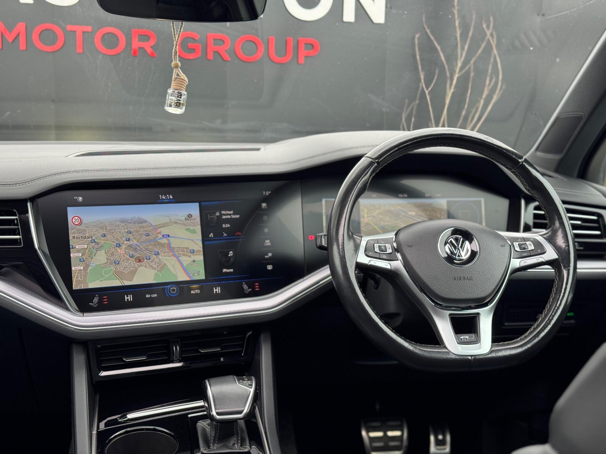 Volkswagen Touareg - Image 59