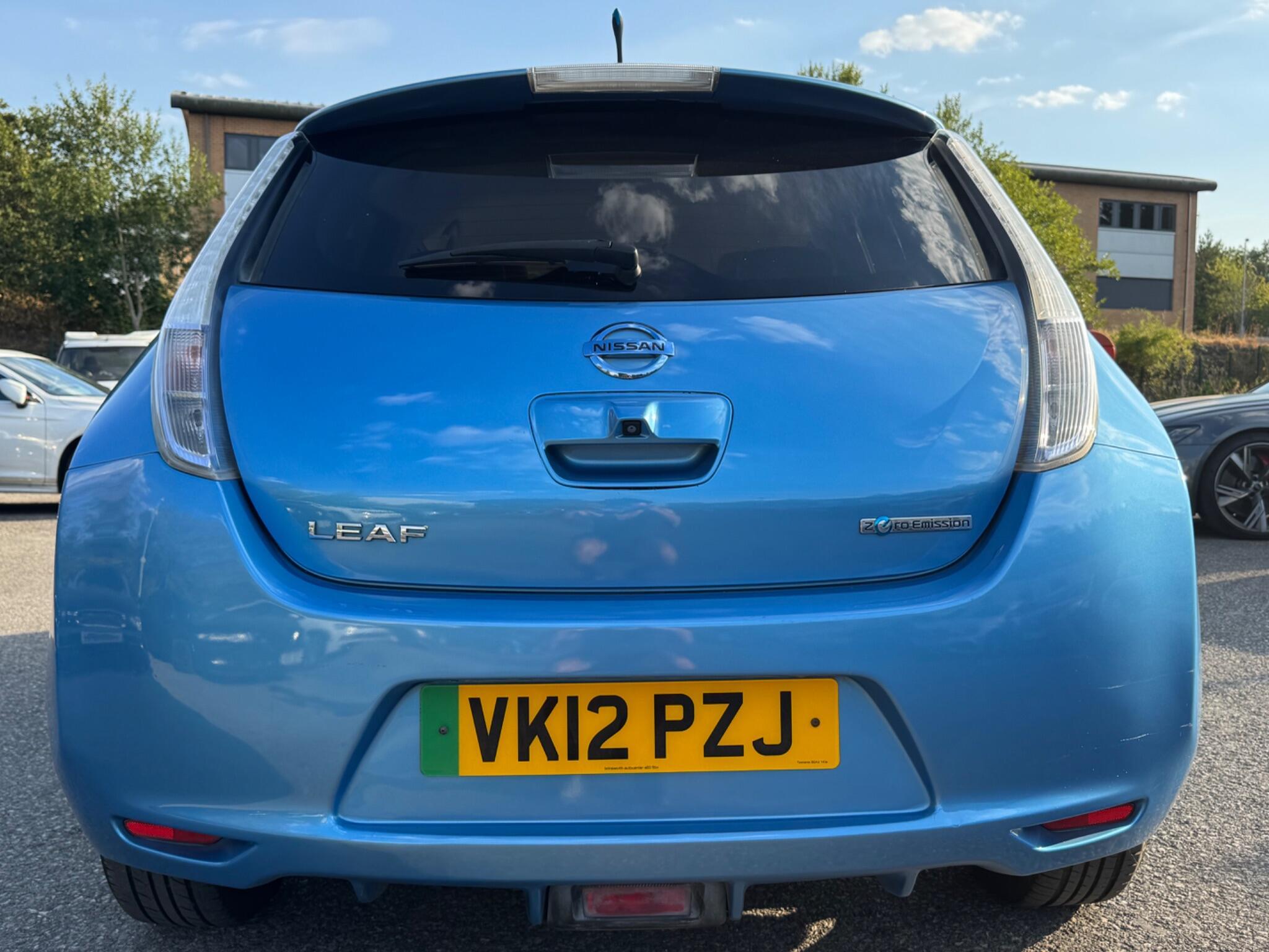 Nissan Leaf - Image 14