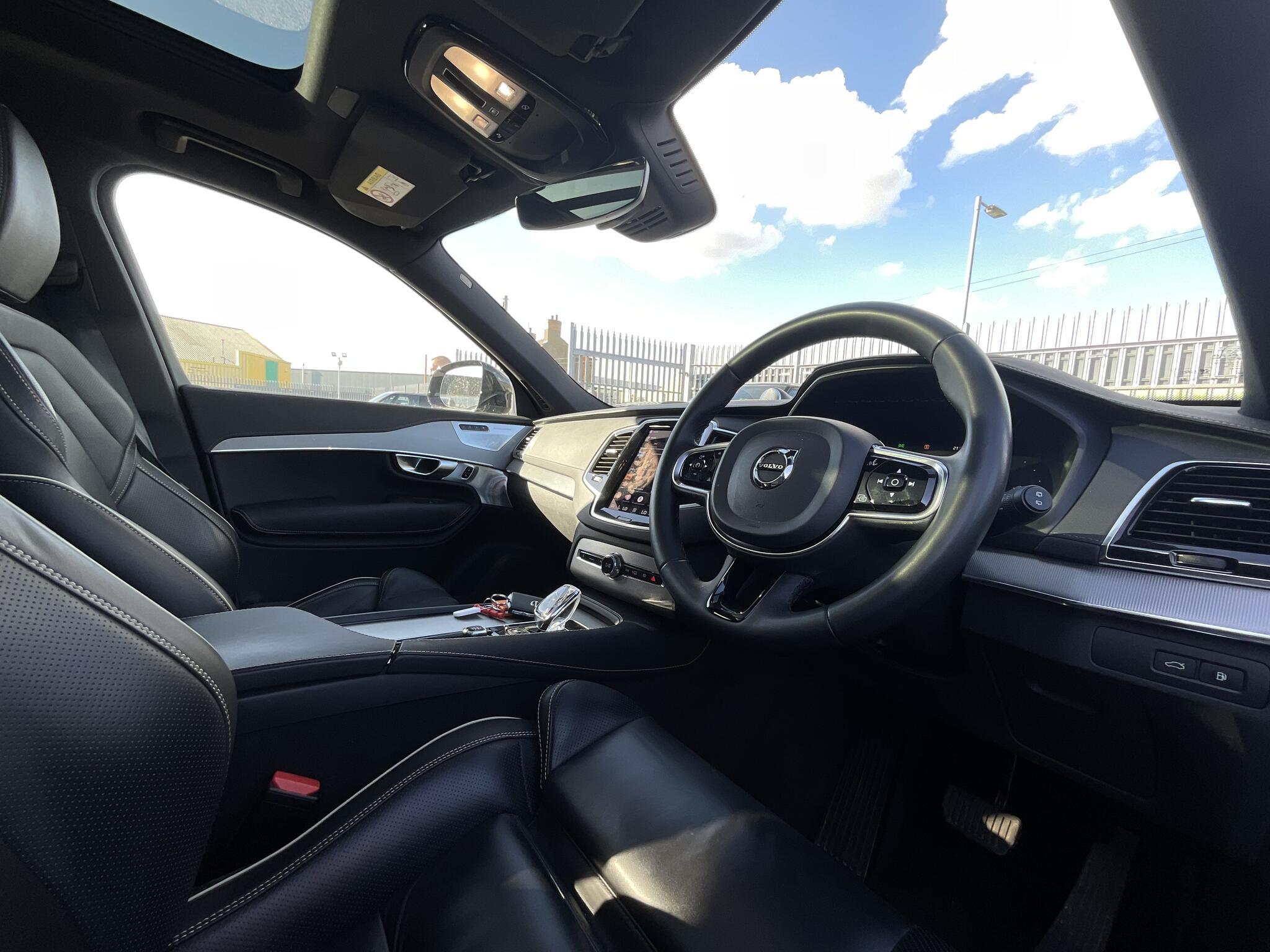 Volvo XC90 - Image 7
