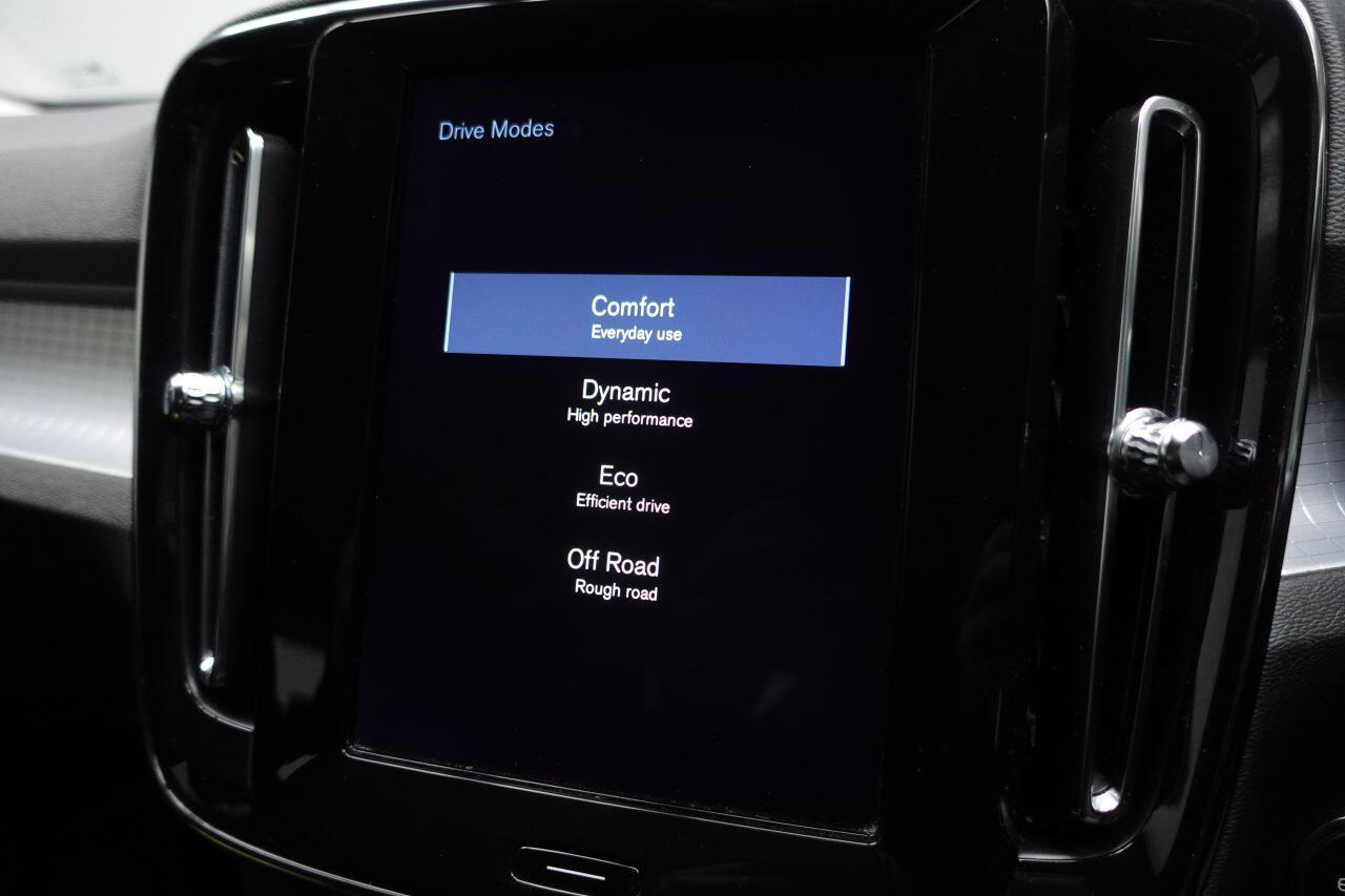 Volvo XC40 - Image 21