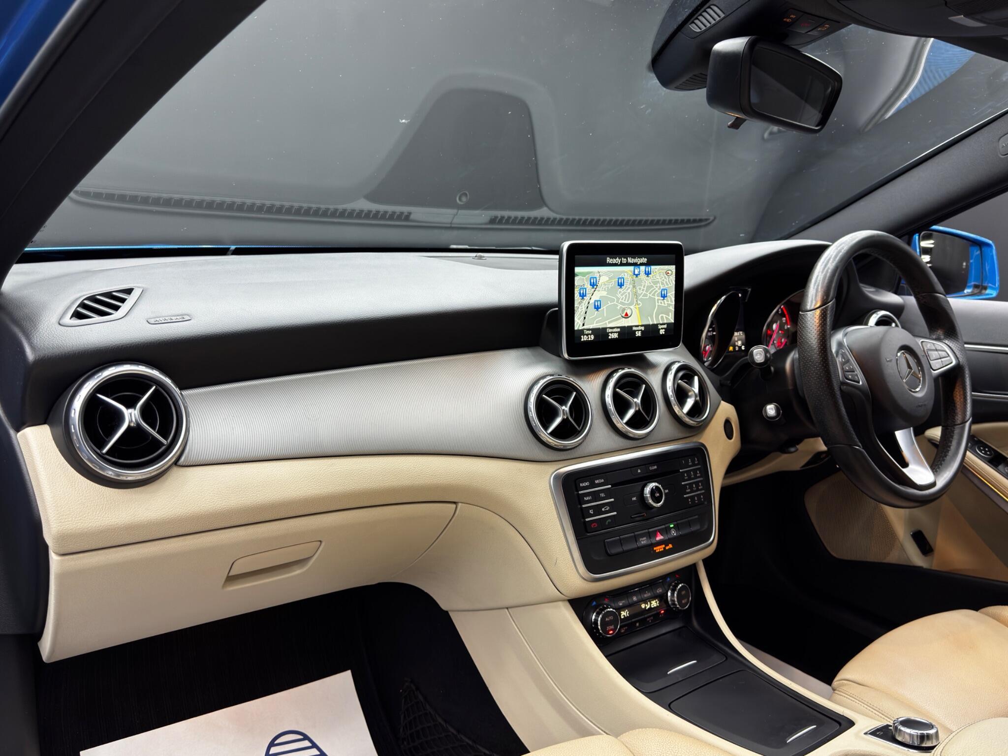 Mercedes GLA - Image 11
