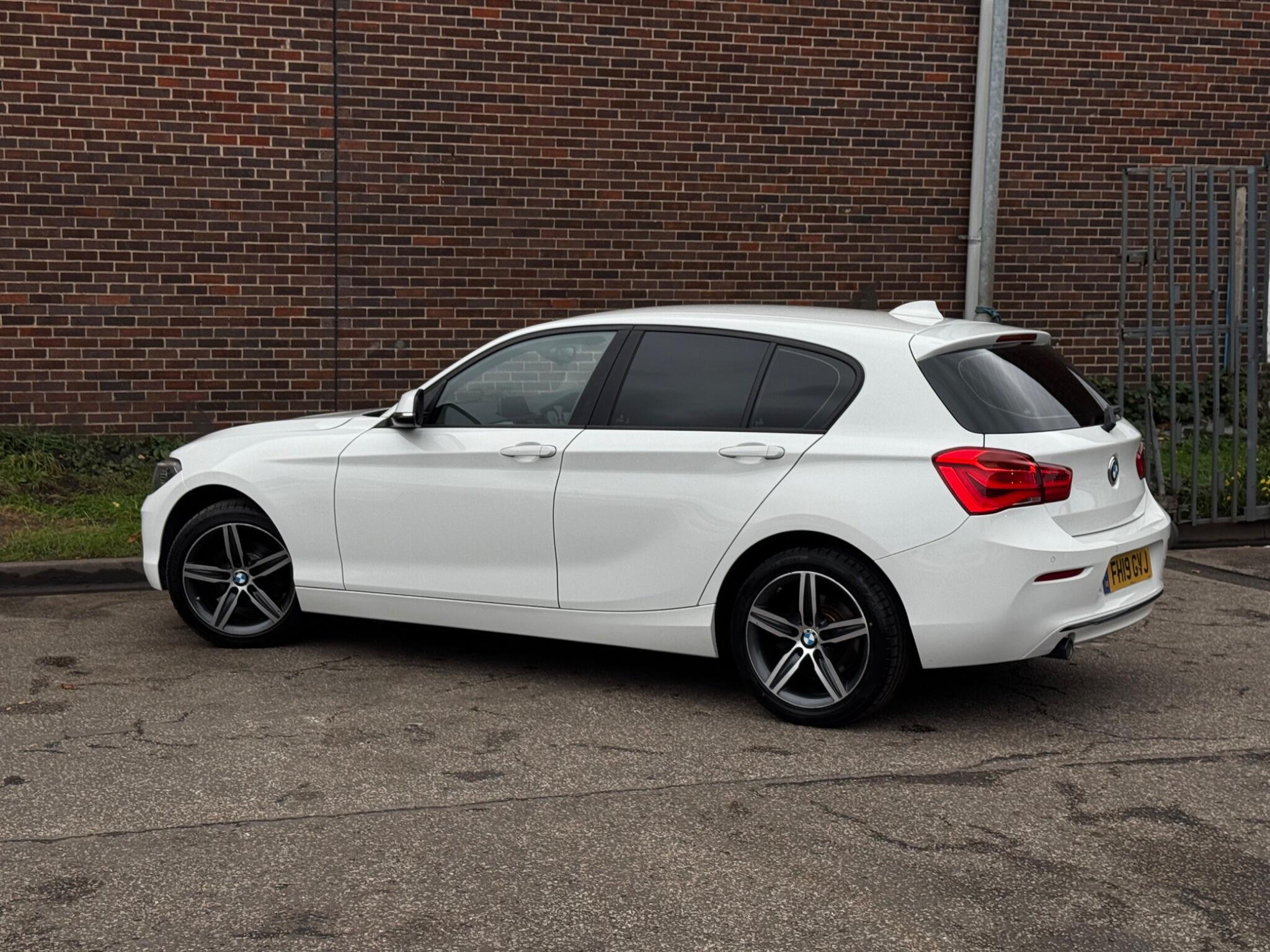 BMW 1 Series - Image 4