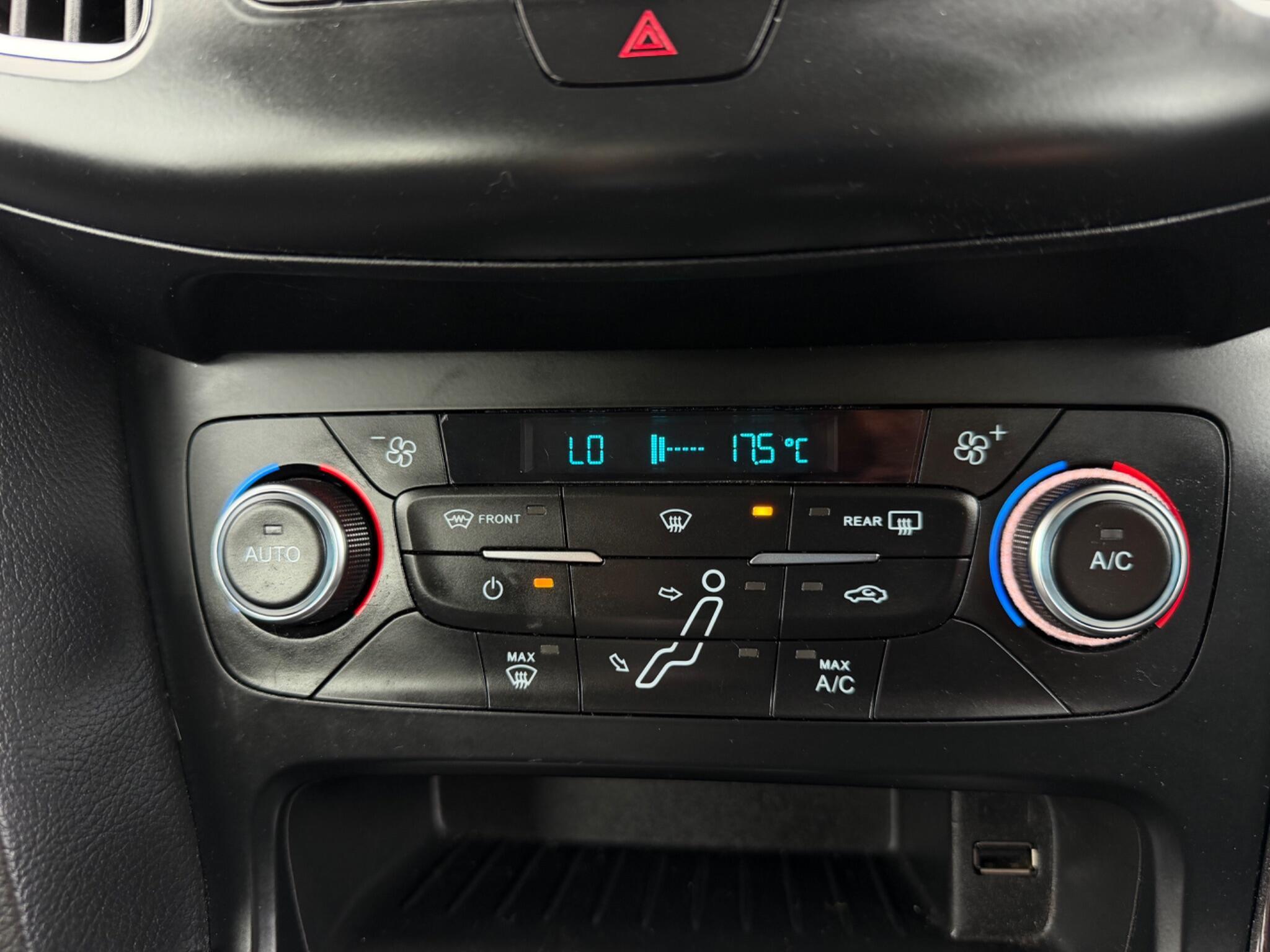 Ford Focus - Image 56