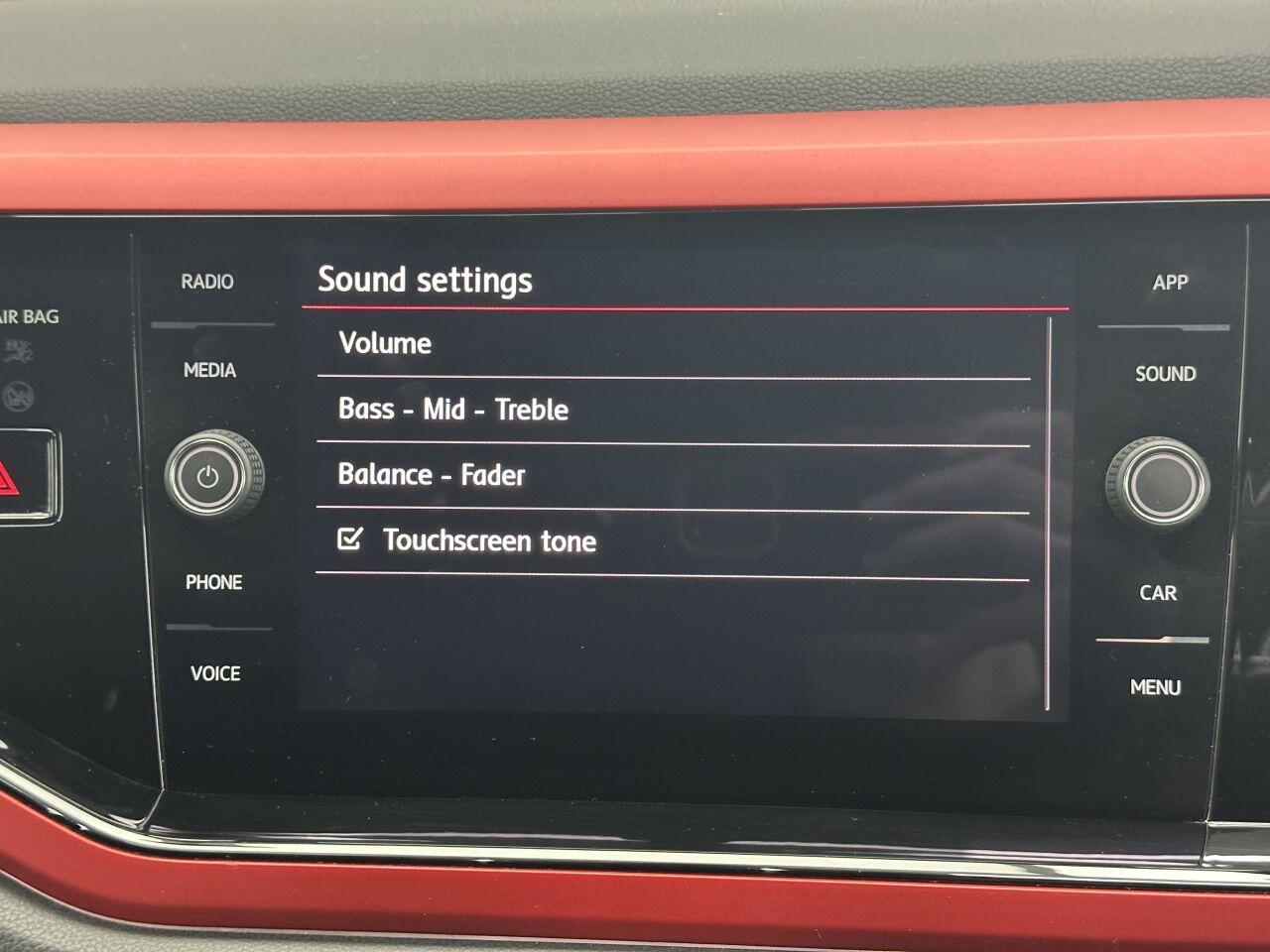 Volkswagen Polo - Image 27