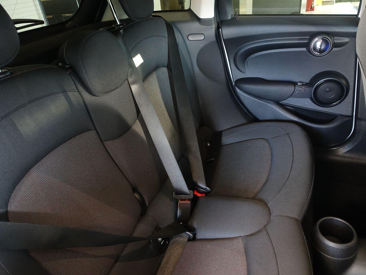 MINI Hatch - Image 20
