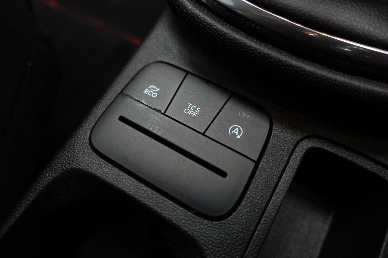 Ford Fiesta - Image 38