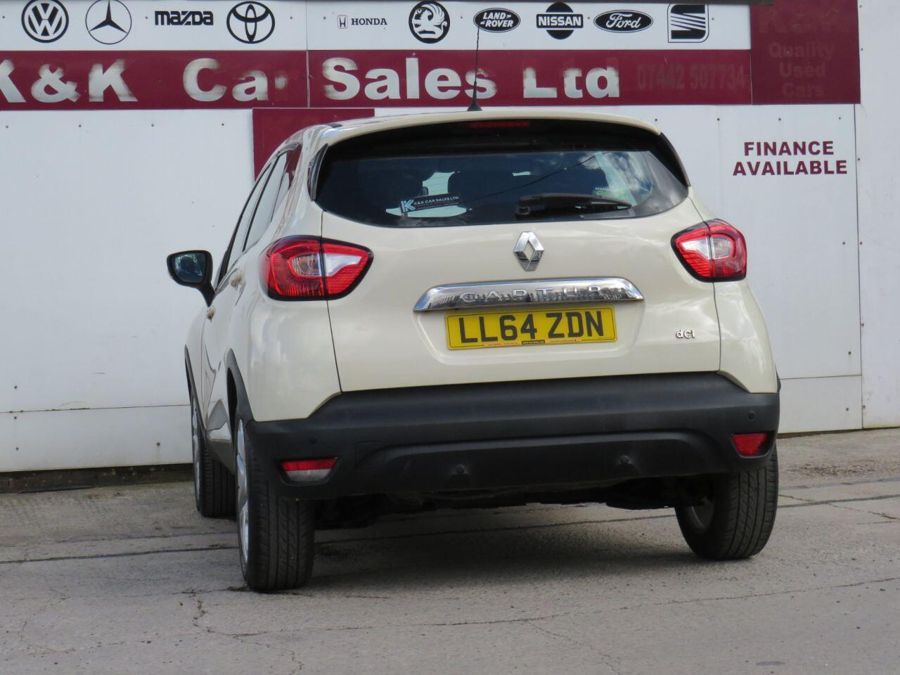 Renault Captur - Image 34