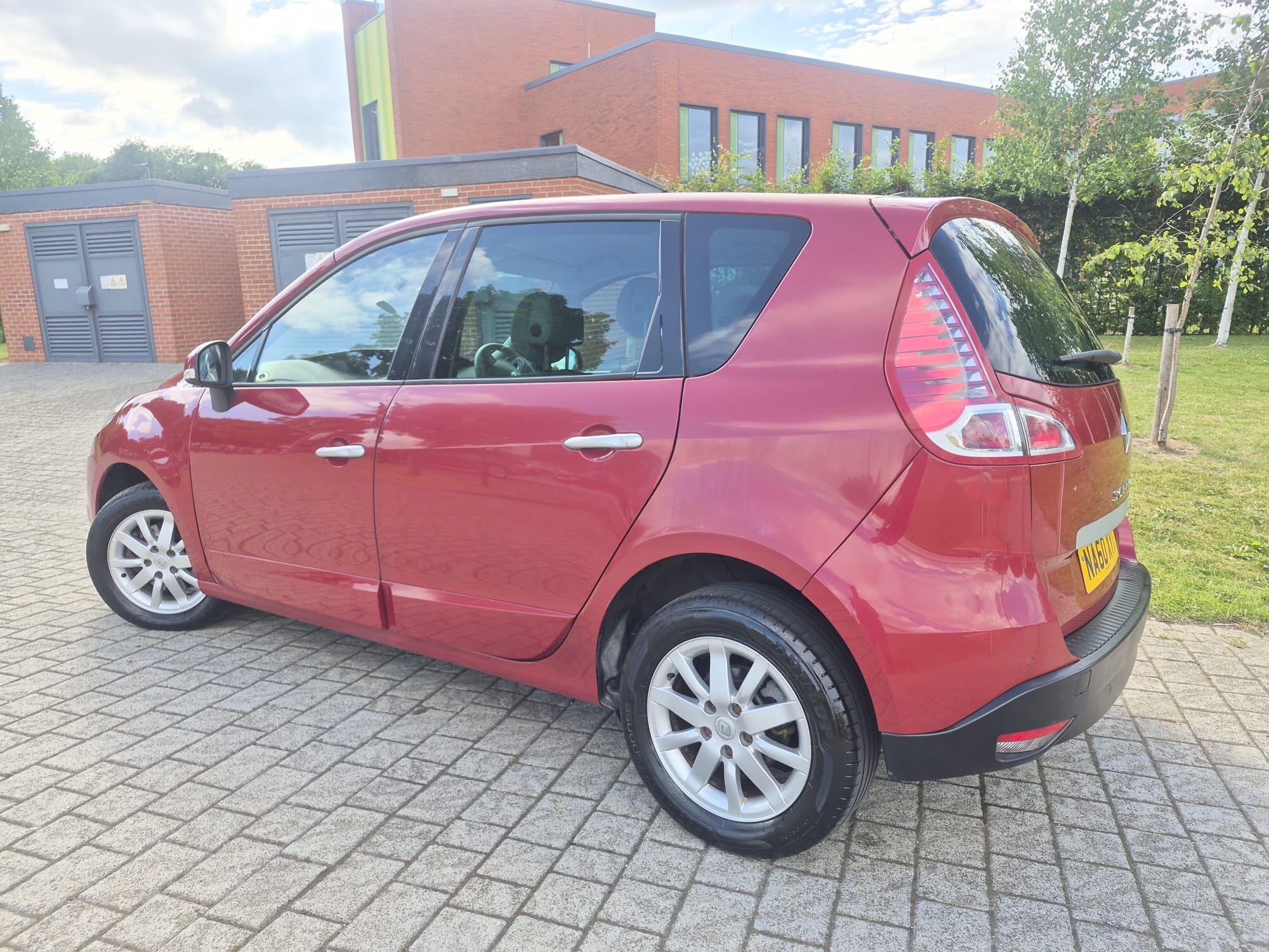 Renault Scenic - Image 18