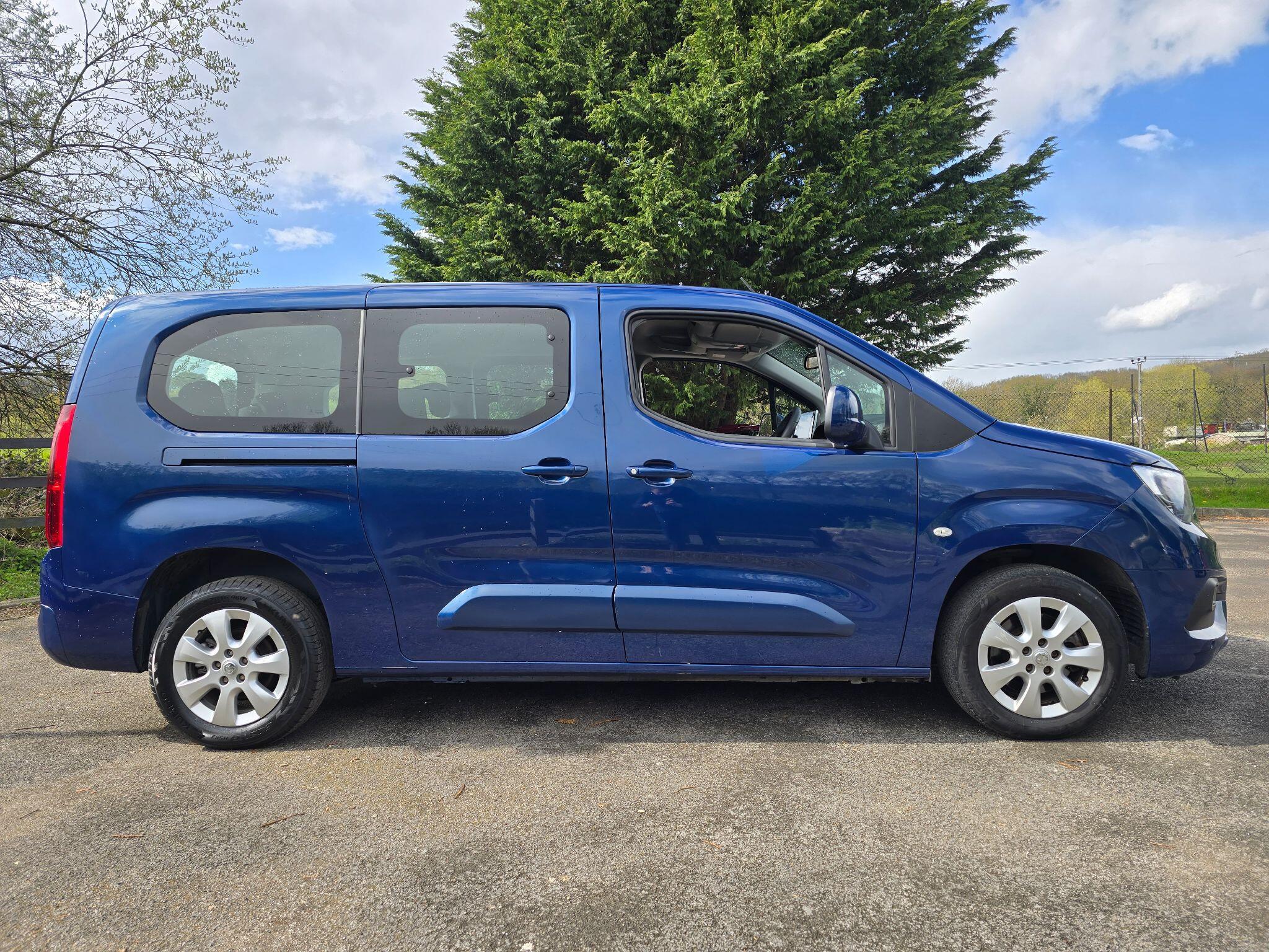 Vauxhall Combo Life - Image 14