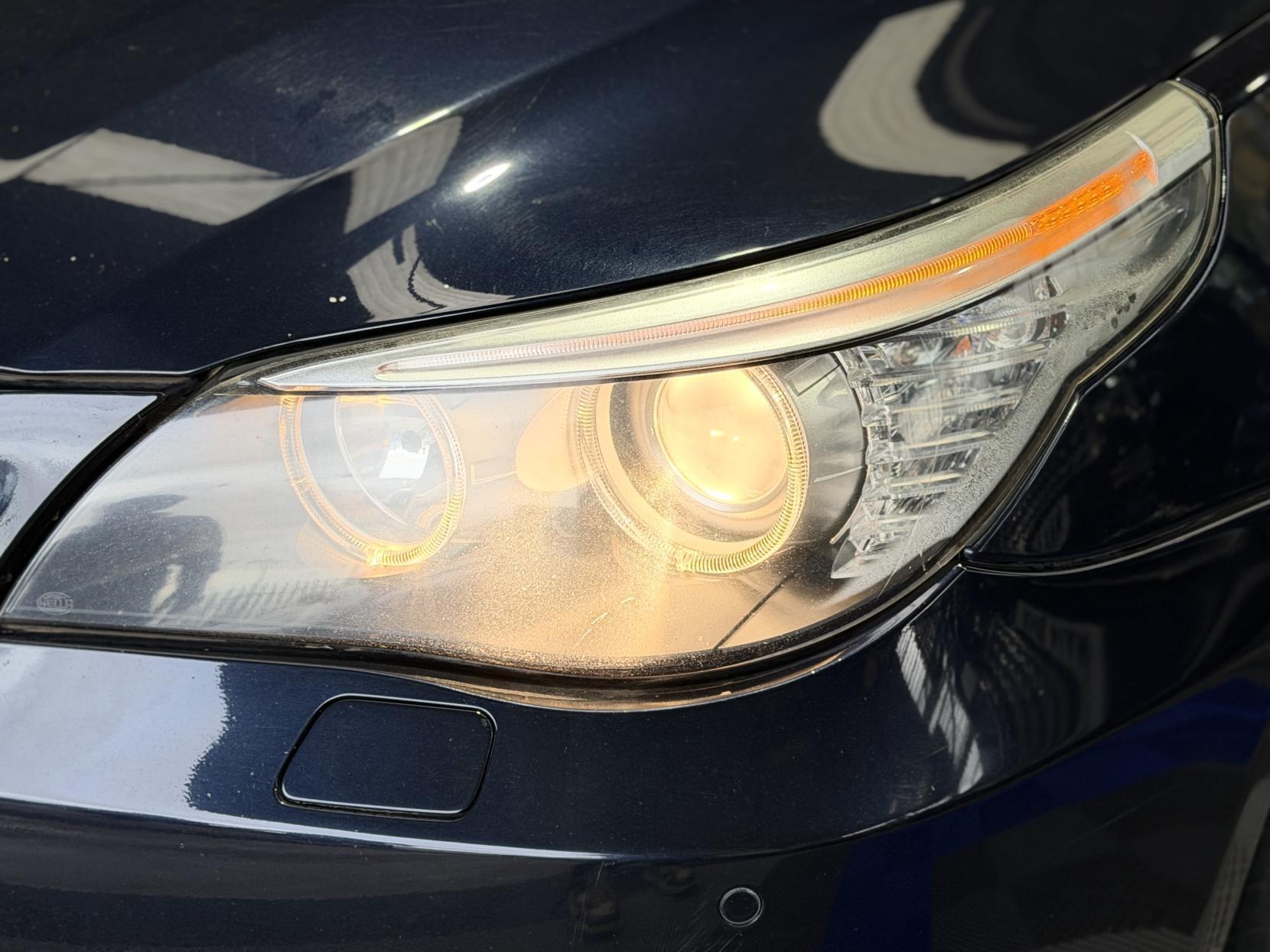 BMW 5 Series - Image 9