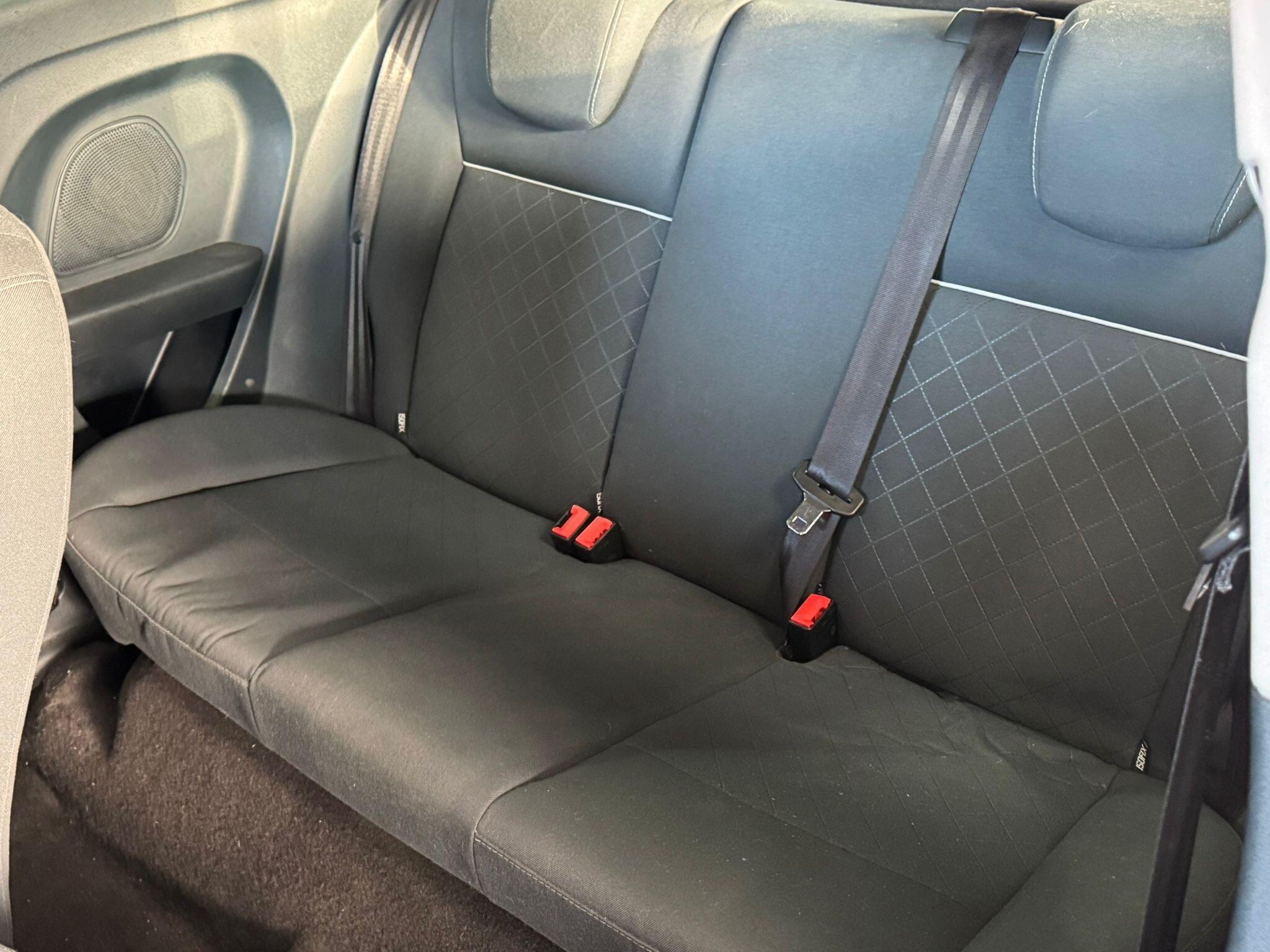 Ford Fiesta - Image 17