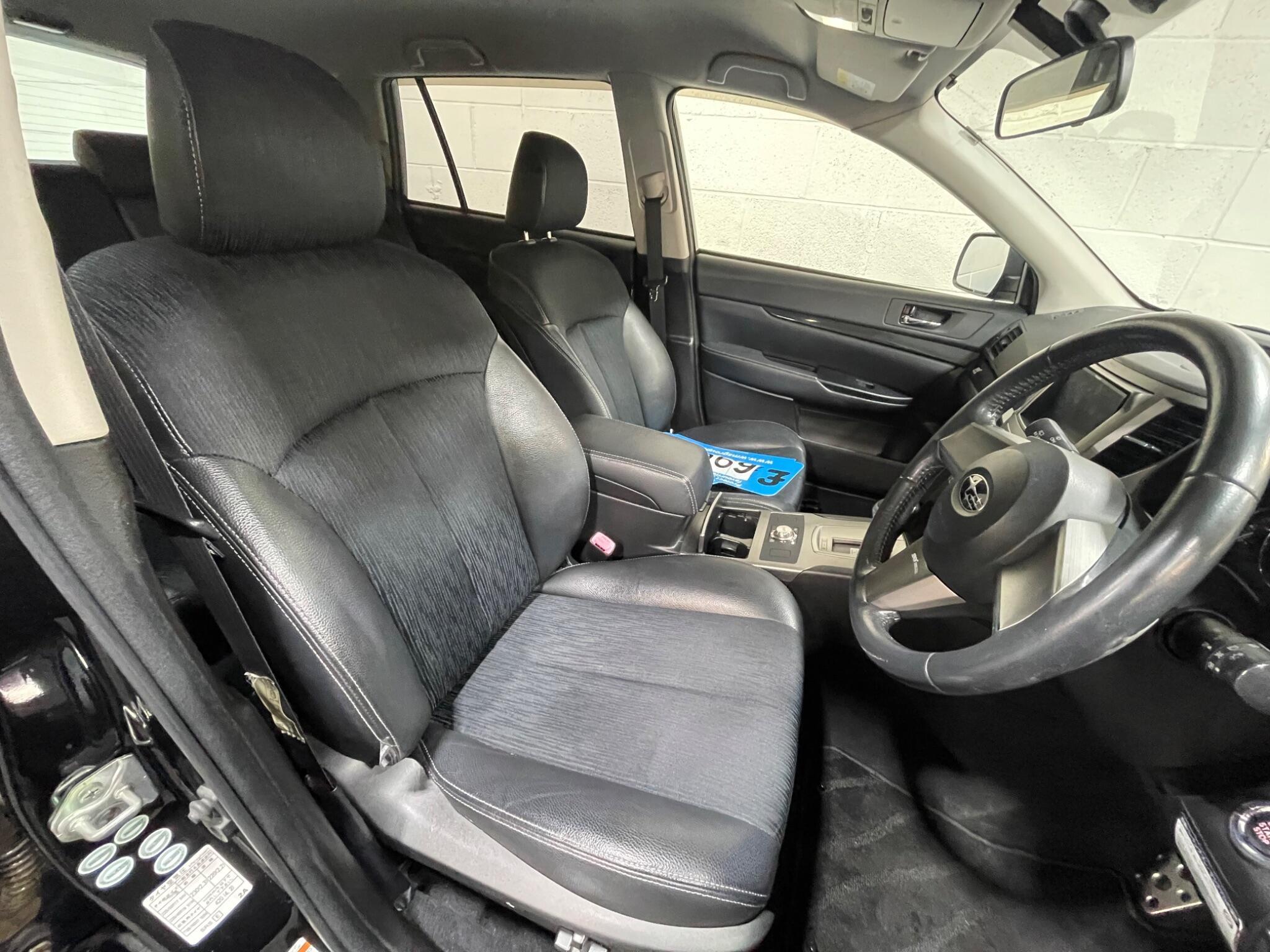 Subaru Legacy - Image 7