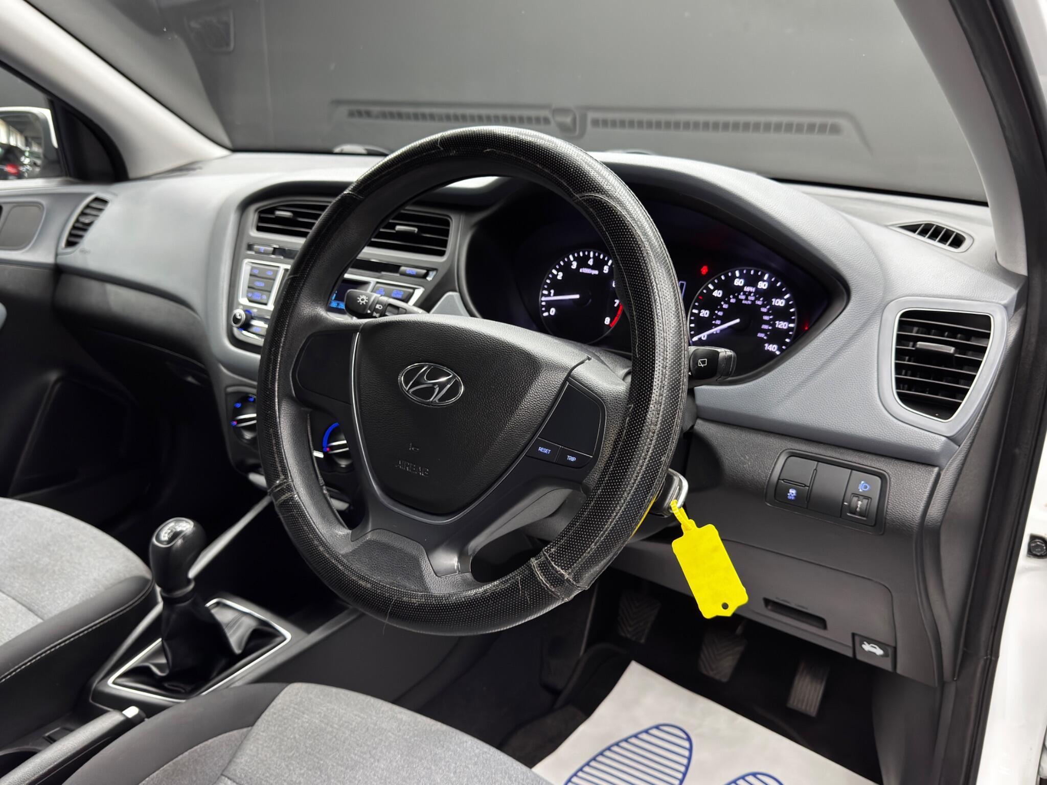 Hyundai i20 - Image 9
