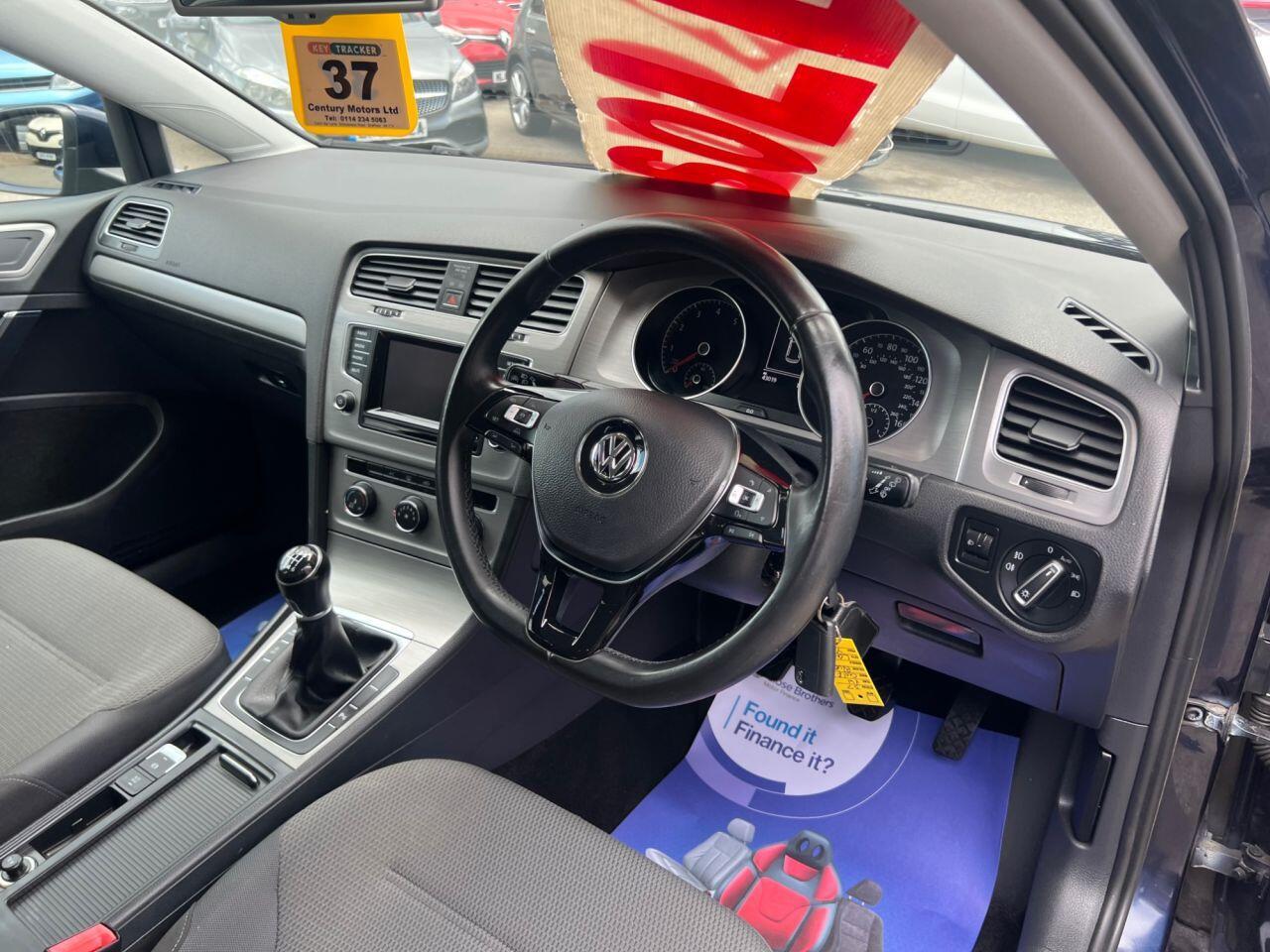 Volkswagen Golf - Image 14