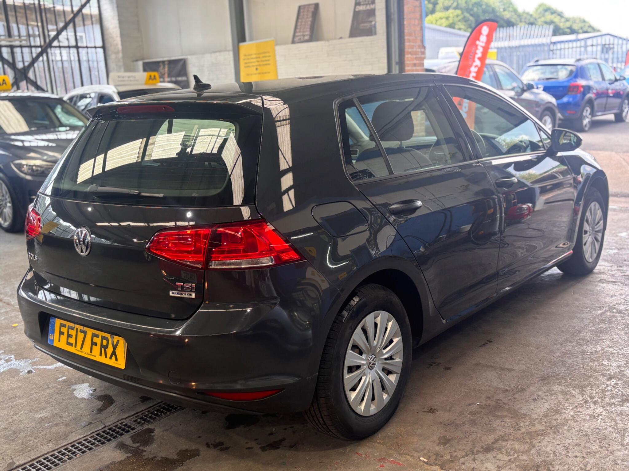 Volkswagen Golf - Image 14