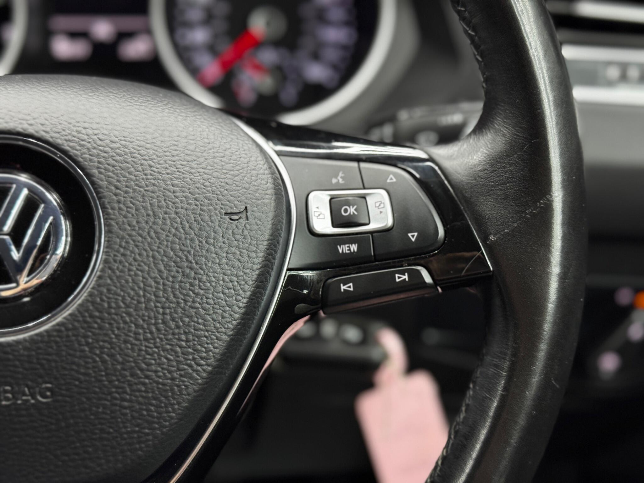 Volkswagen Tiguan - Image 19