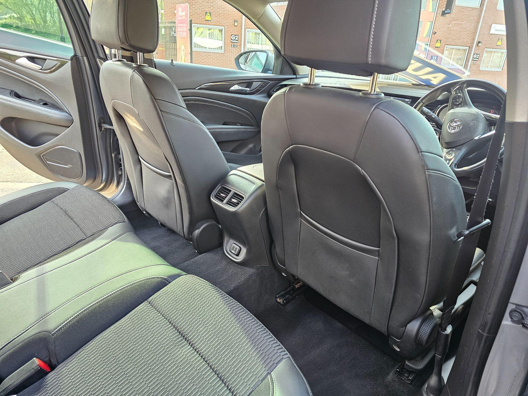 Vauxhall Insignia - Image 26