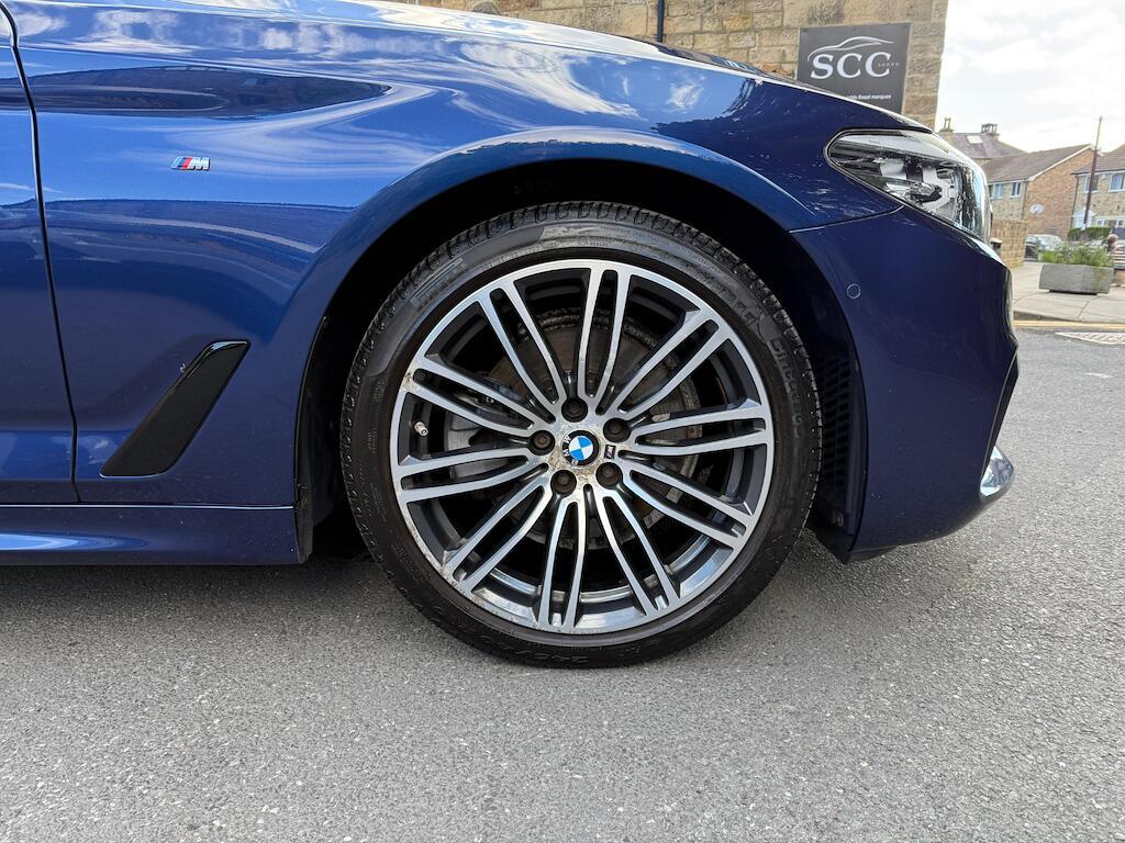 BMW 5 Series - Image 17