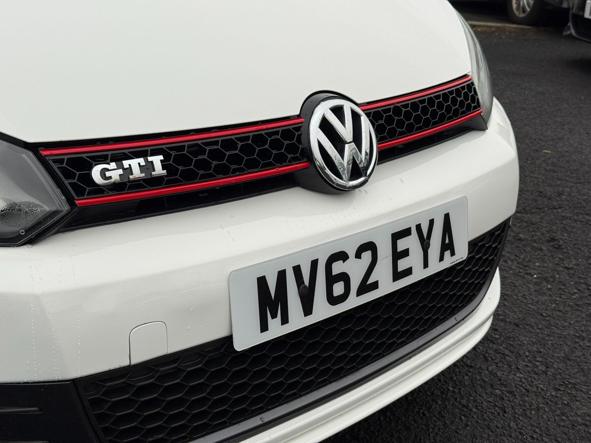 Volkswagen Golf - Image 15