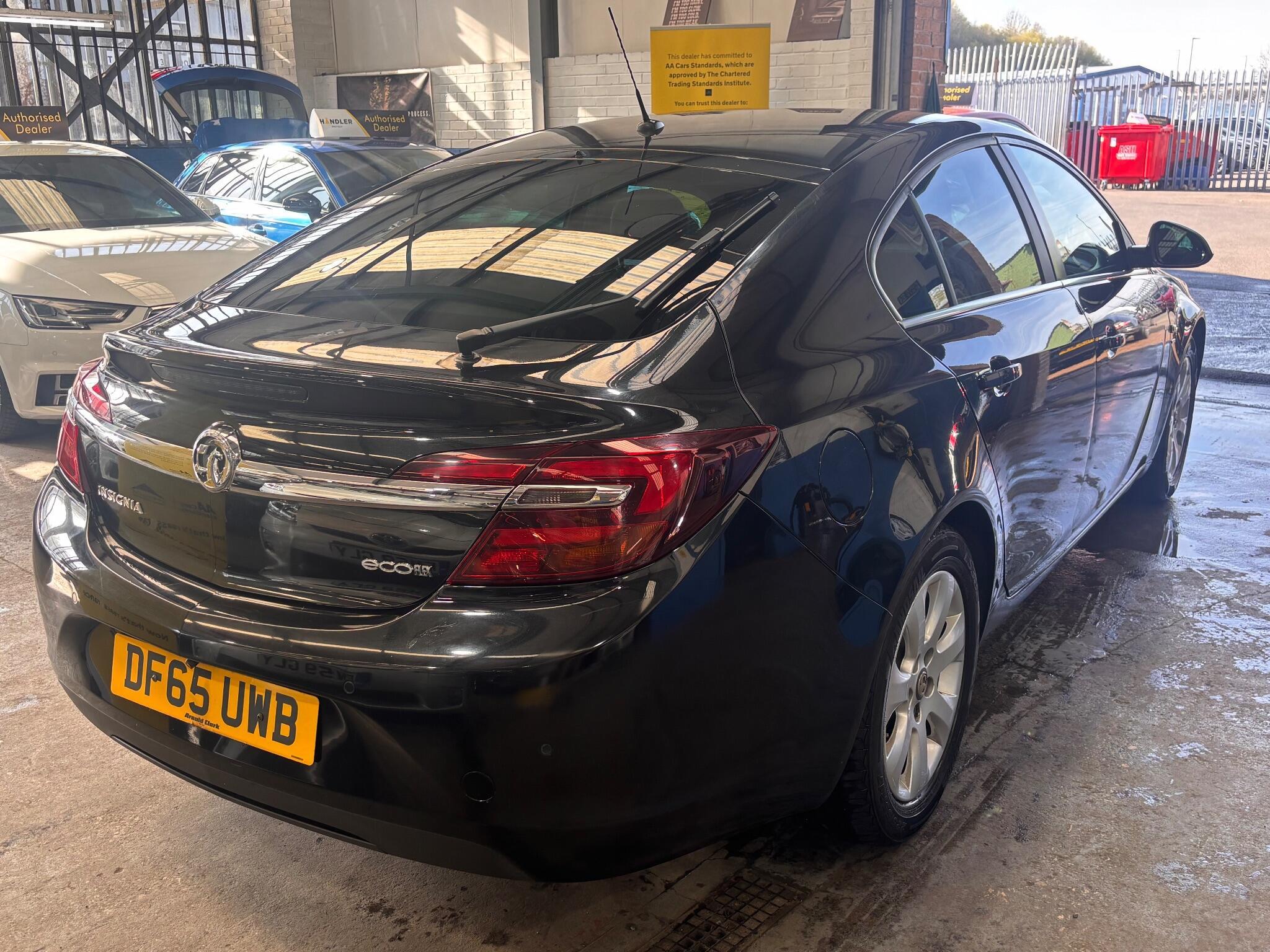 Vauxhall Insignia - Image 7