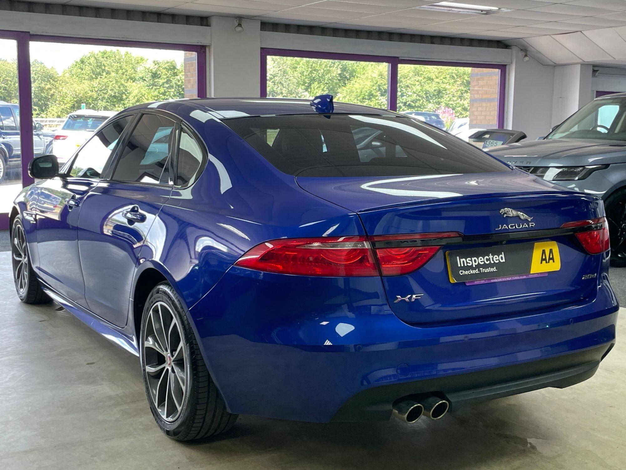 Jaguar XF - Image 9