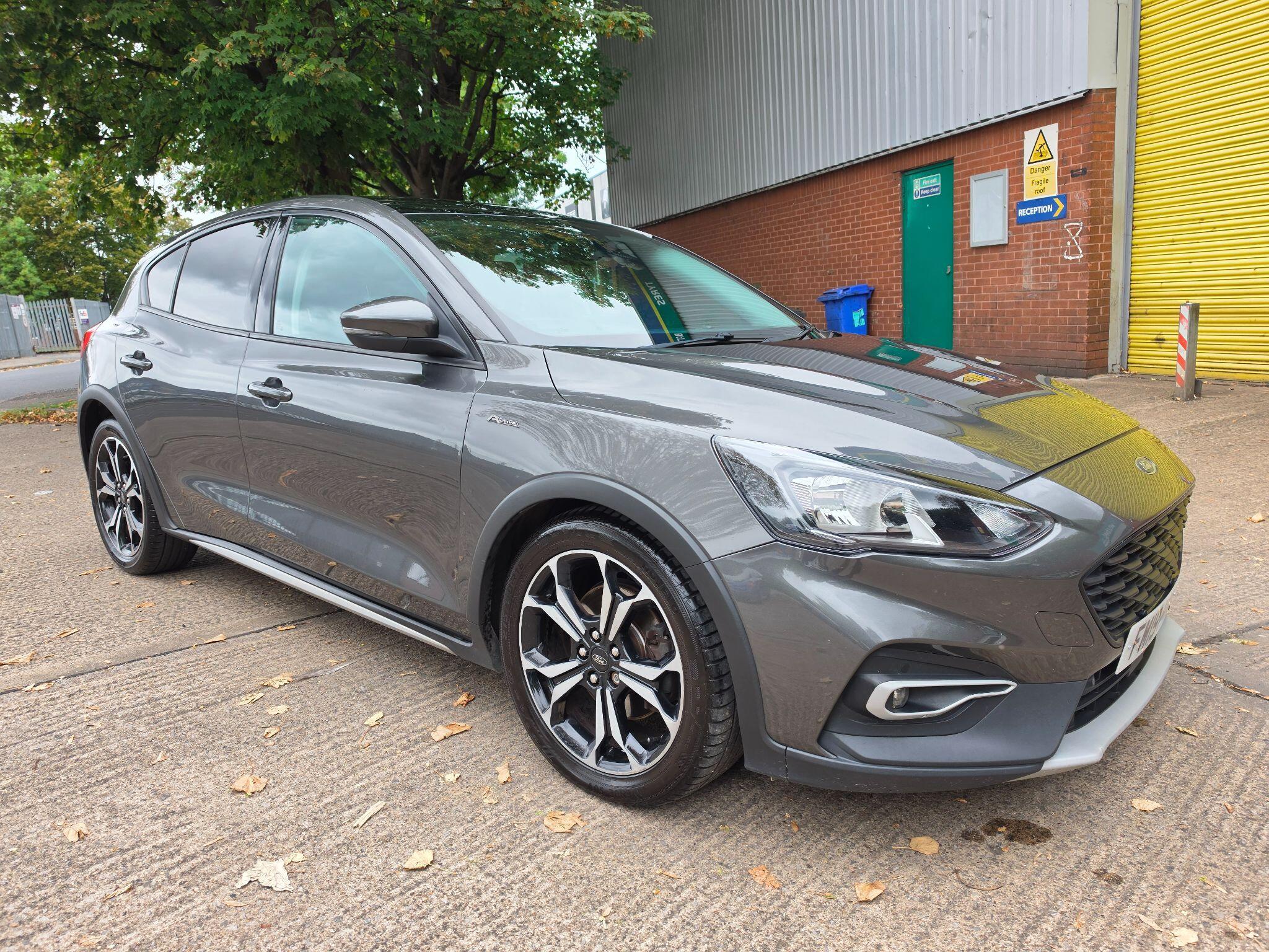 Ford Focus - Image 8