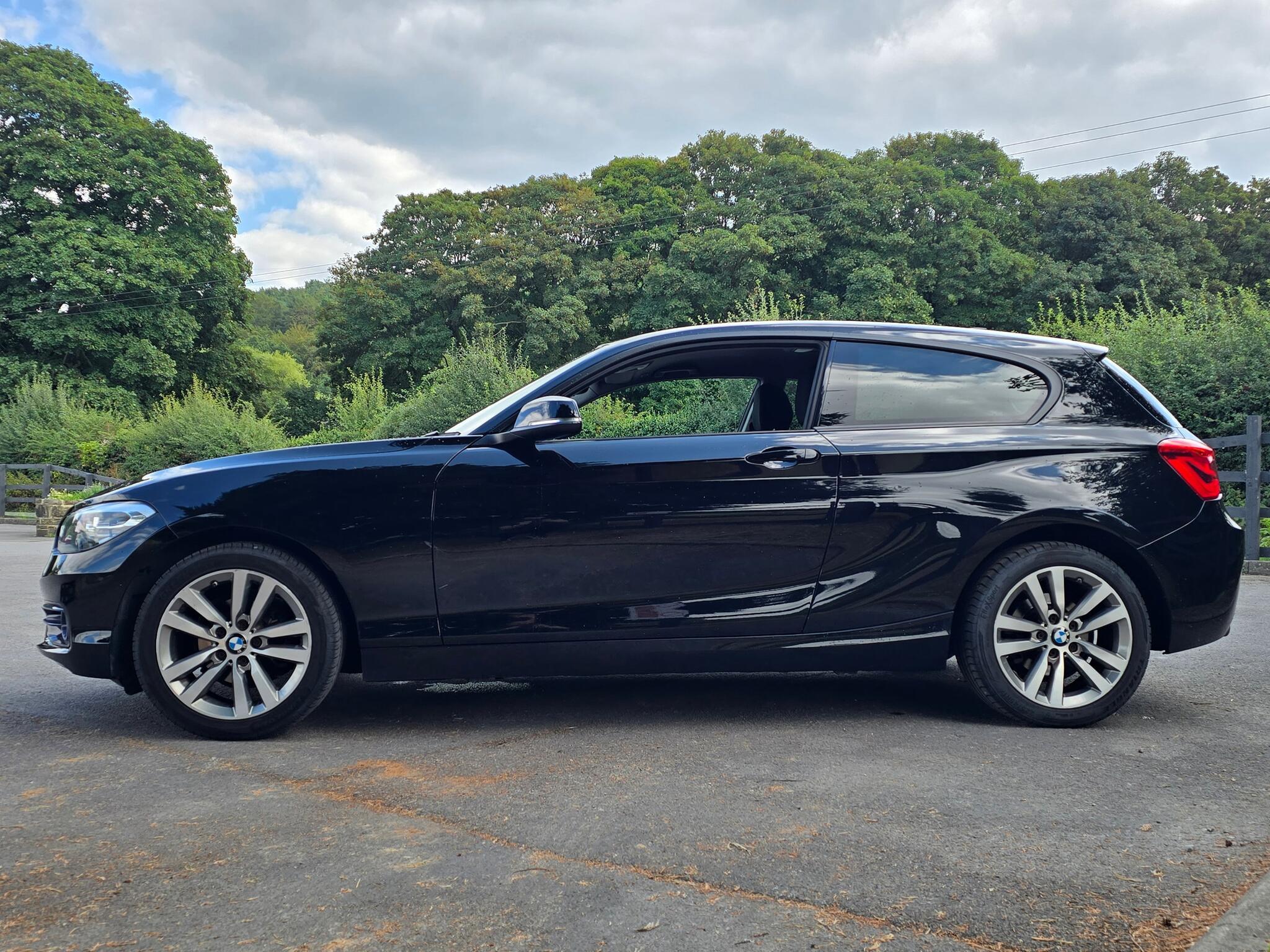 BMW 1 Series - Image 17