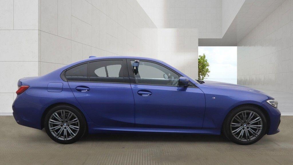 BMW 3 Series - Image 8