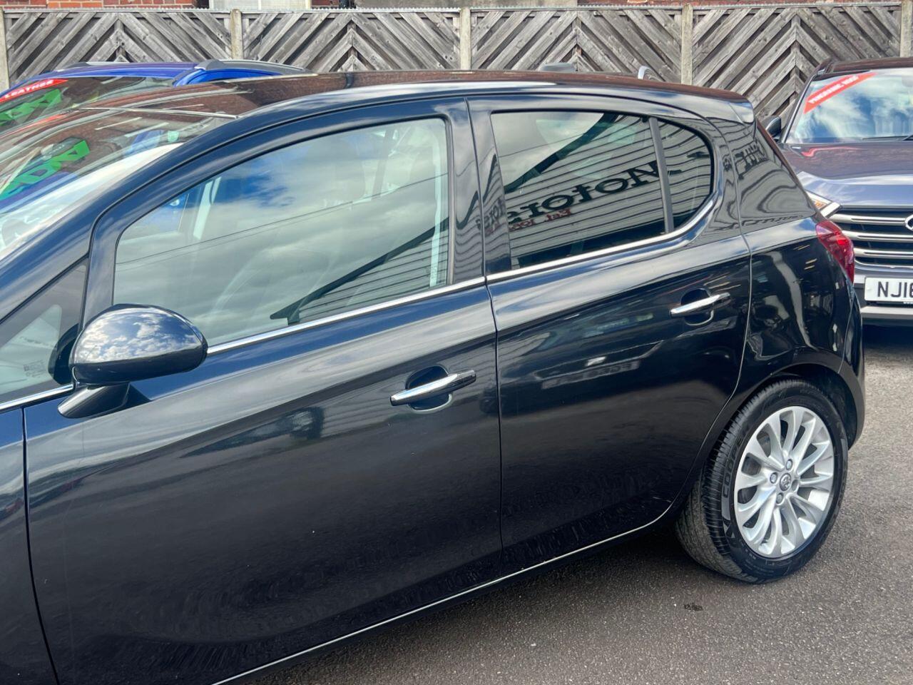 Vauxhall Corsa - Image 9