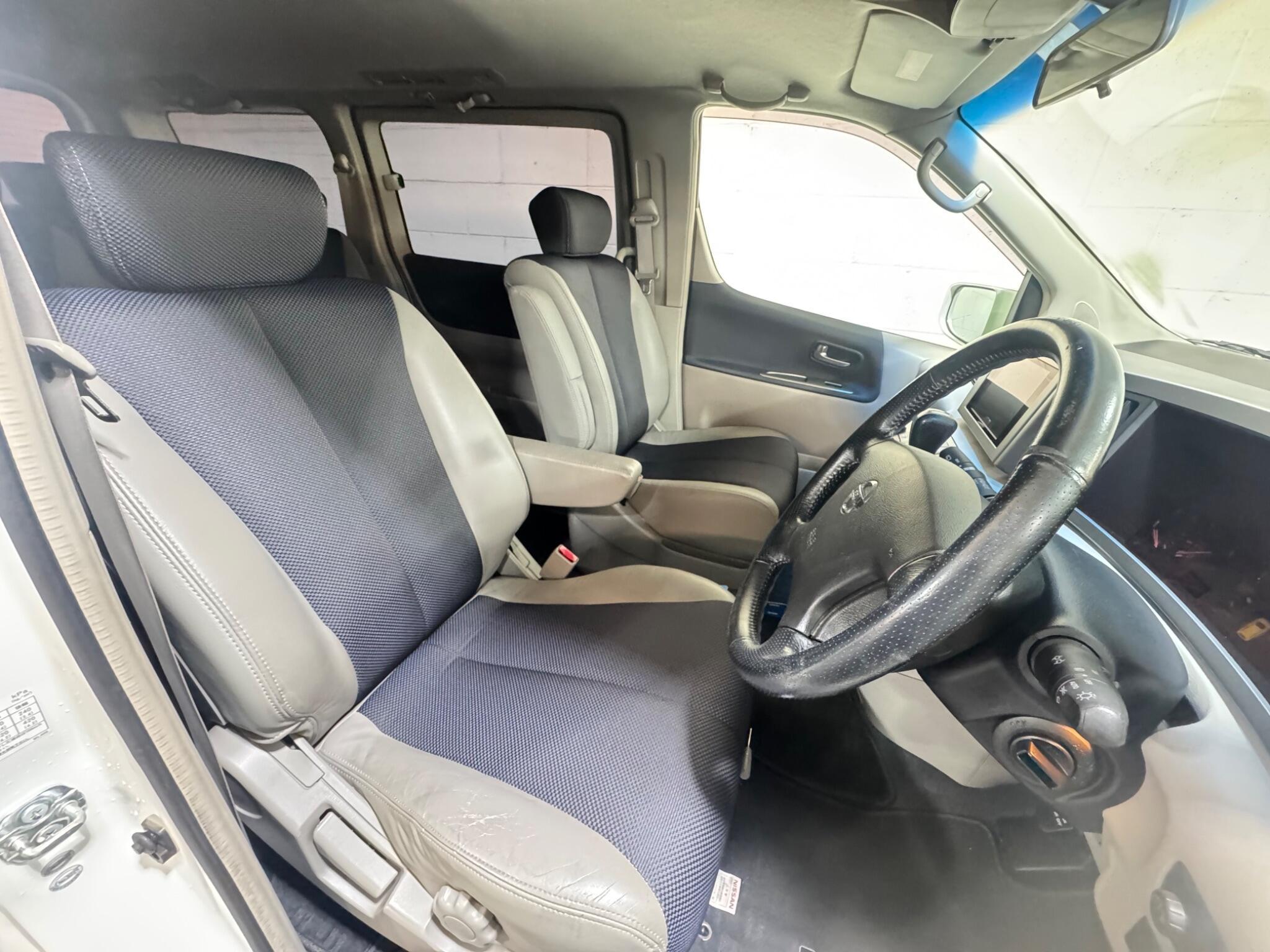Nissan Elgrand - Image 8