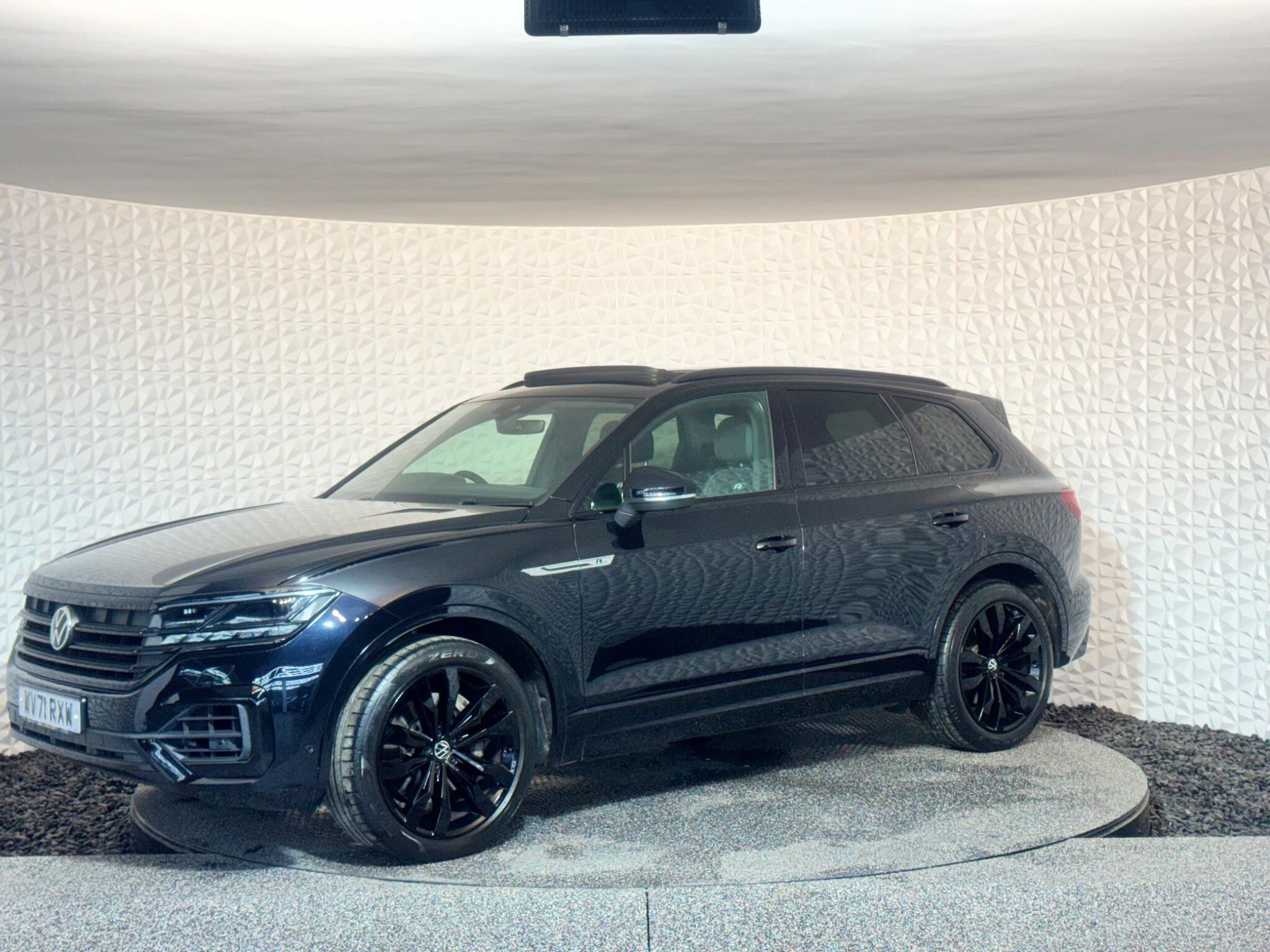 Volkswagen Touareg - Image 6
