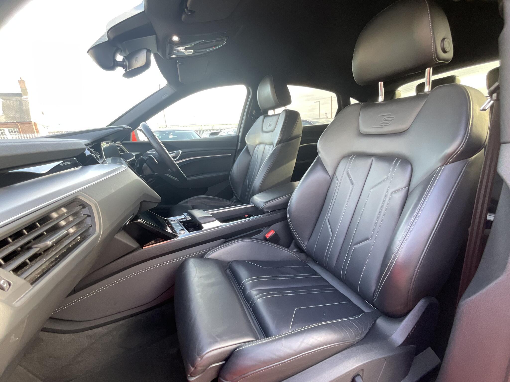 Audi E-Tron - Image 18