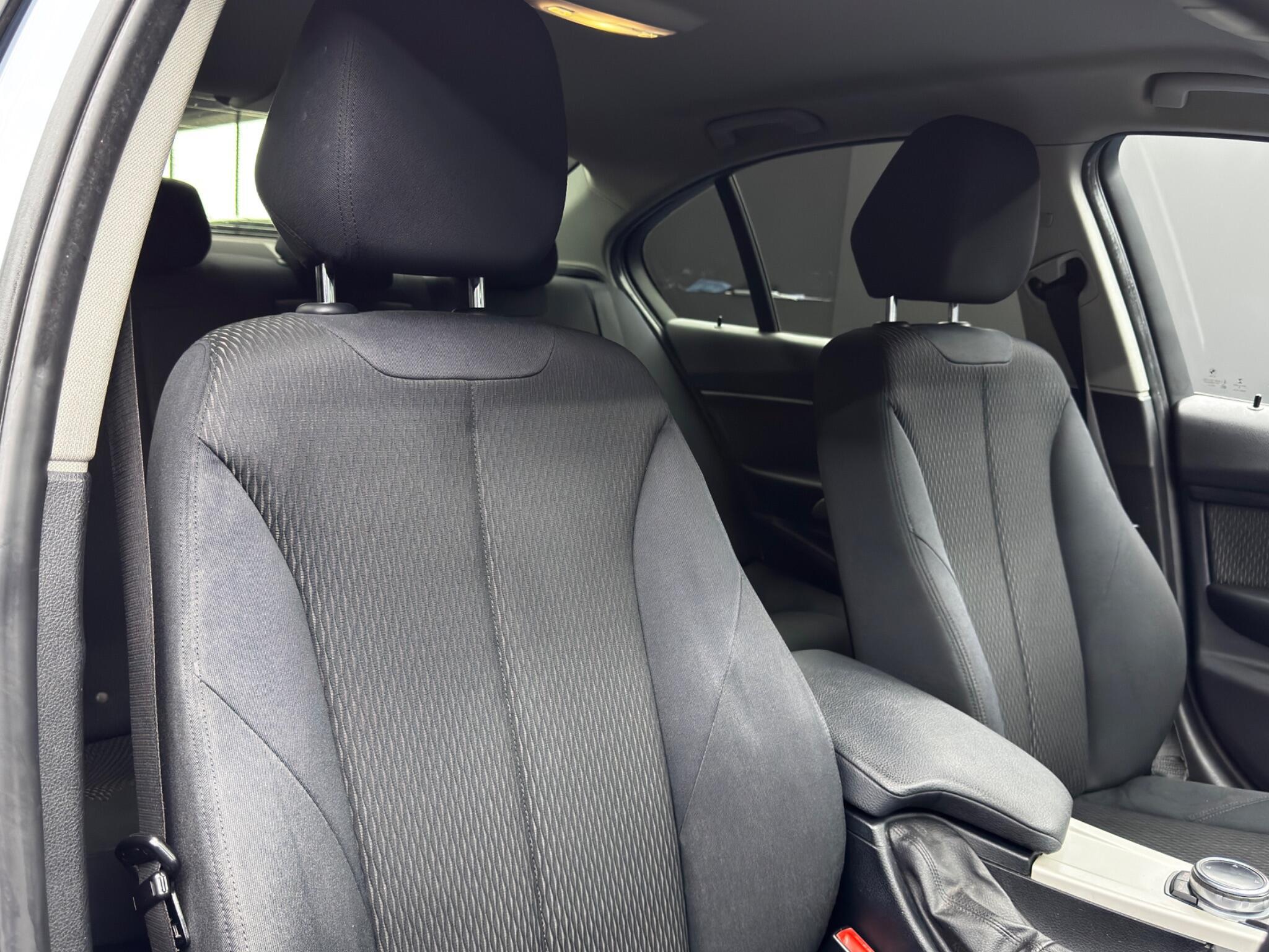 BMW 3 Series - Image 12