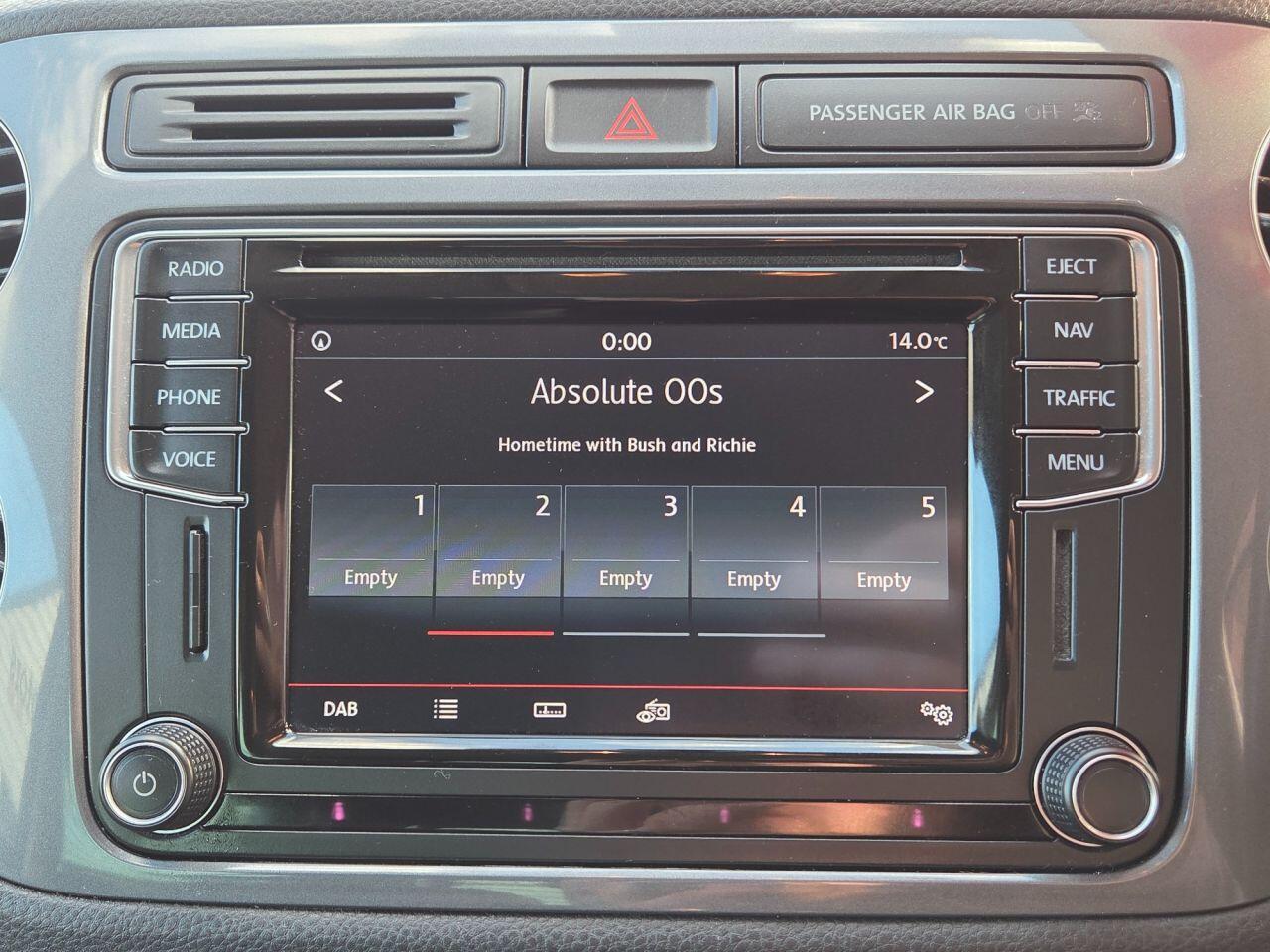 Volkswagen Tiguan - Image 26