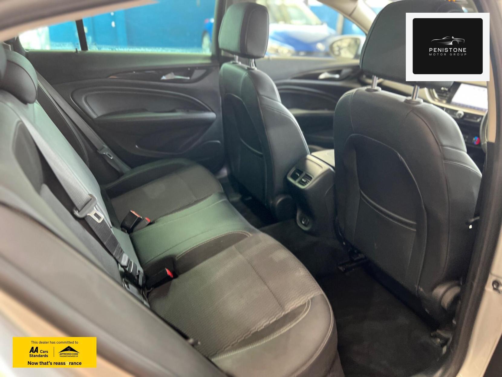Vauxhall Insignia - Image 18