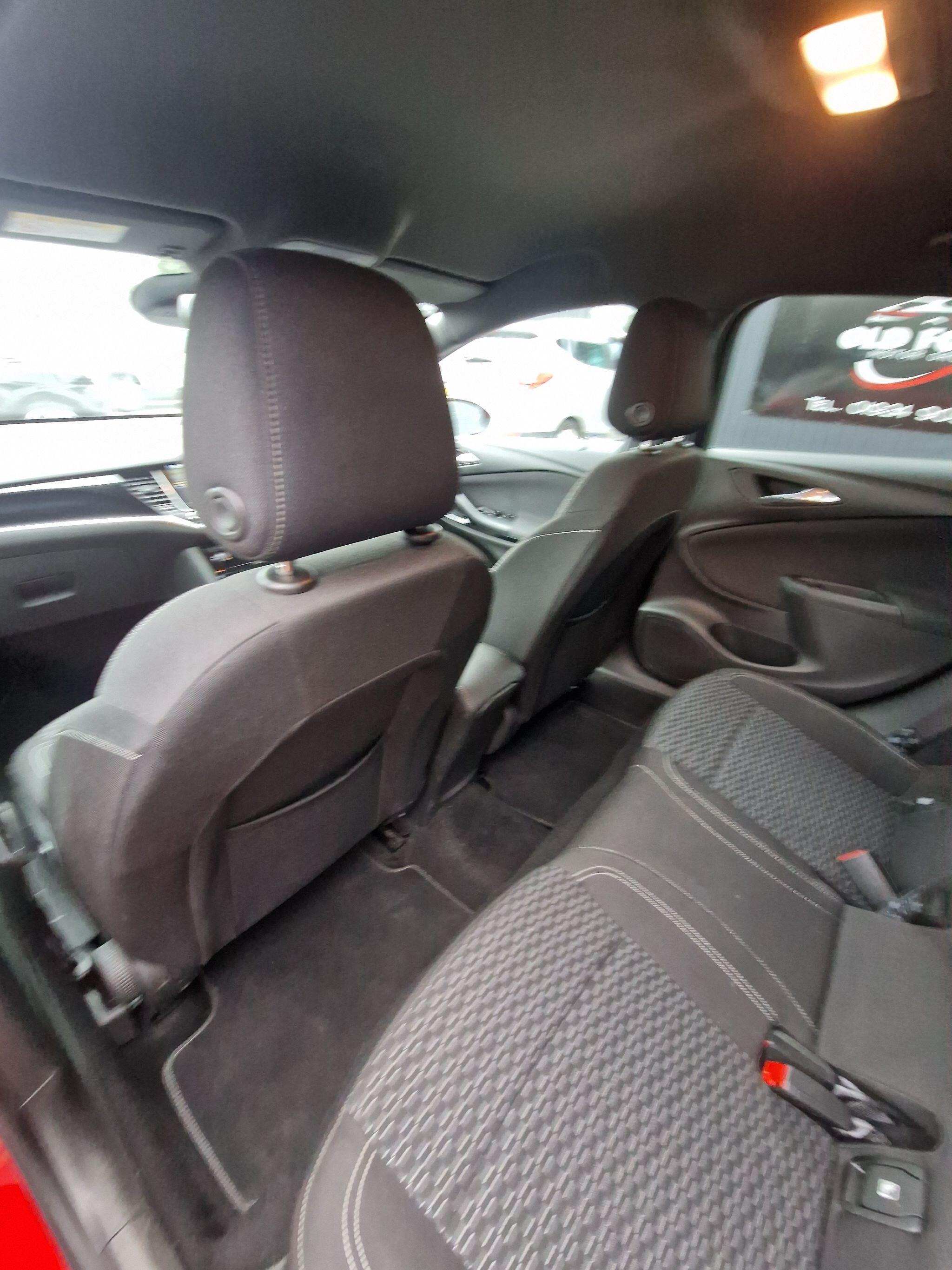 Vauxhall Astra - Image 39