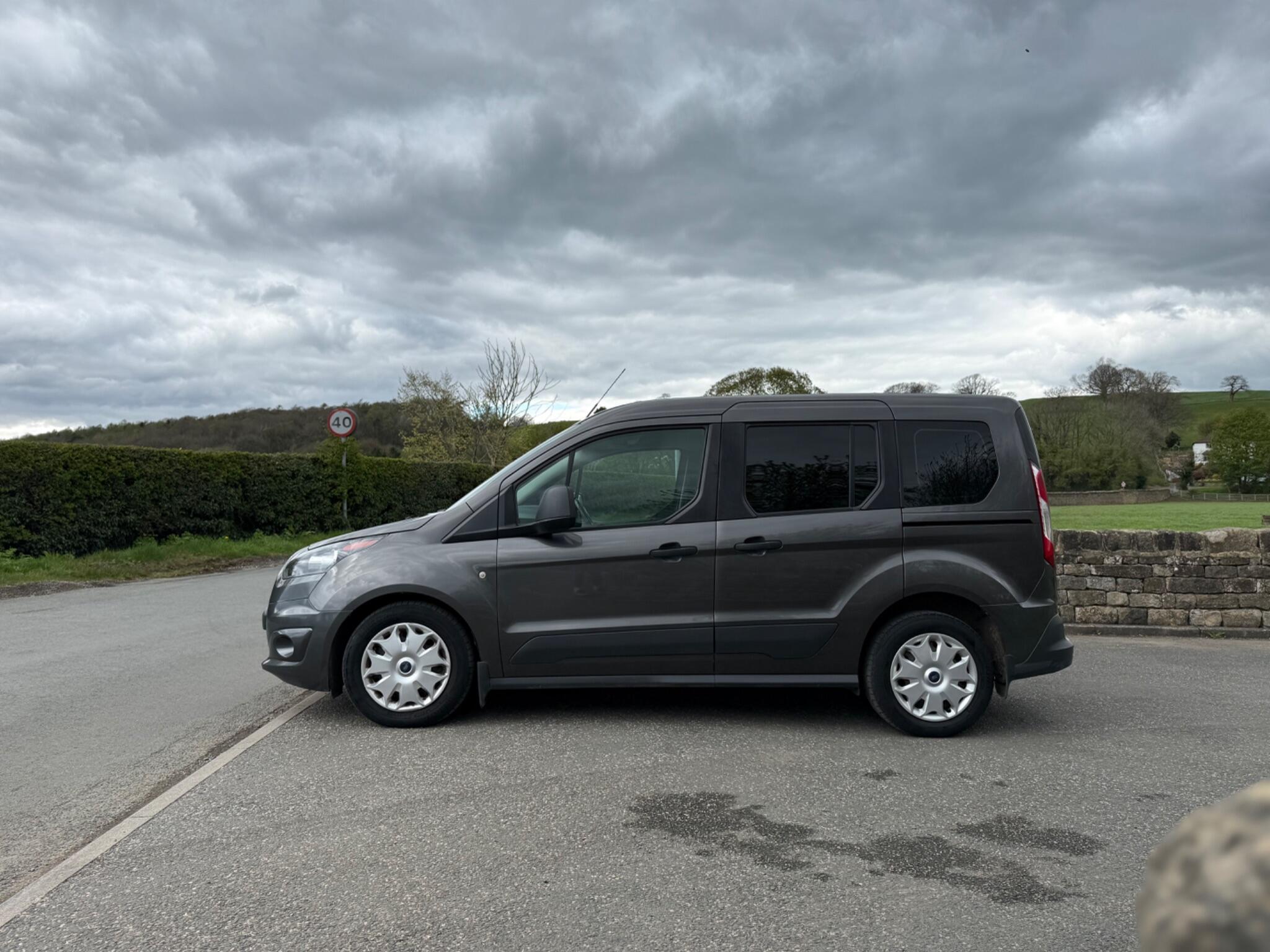 Ford Tourneo Connect - Image 17