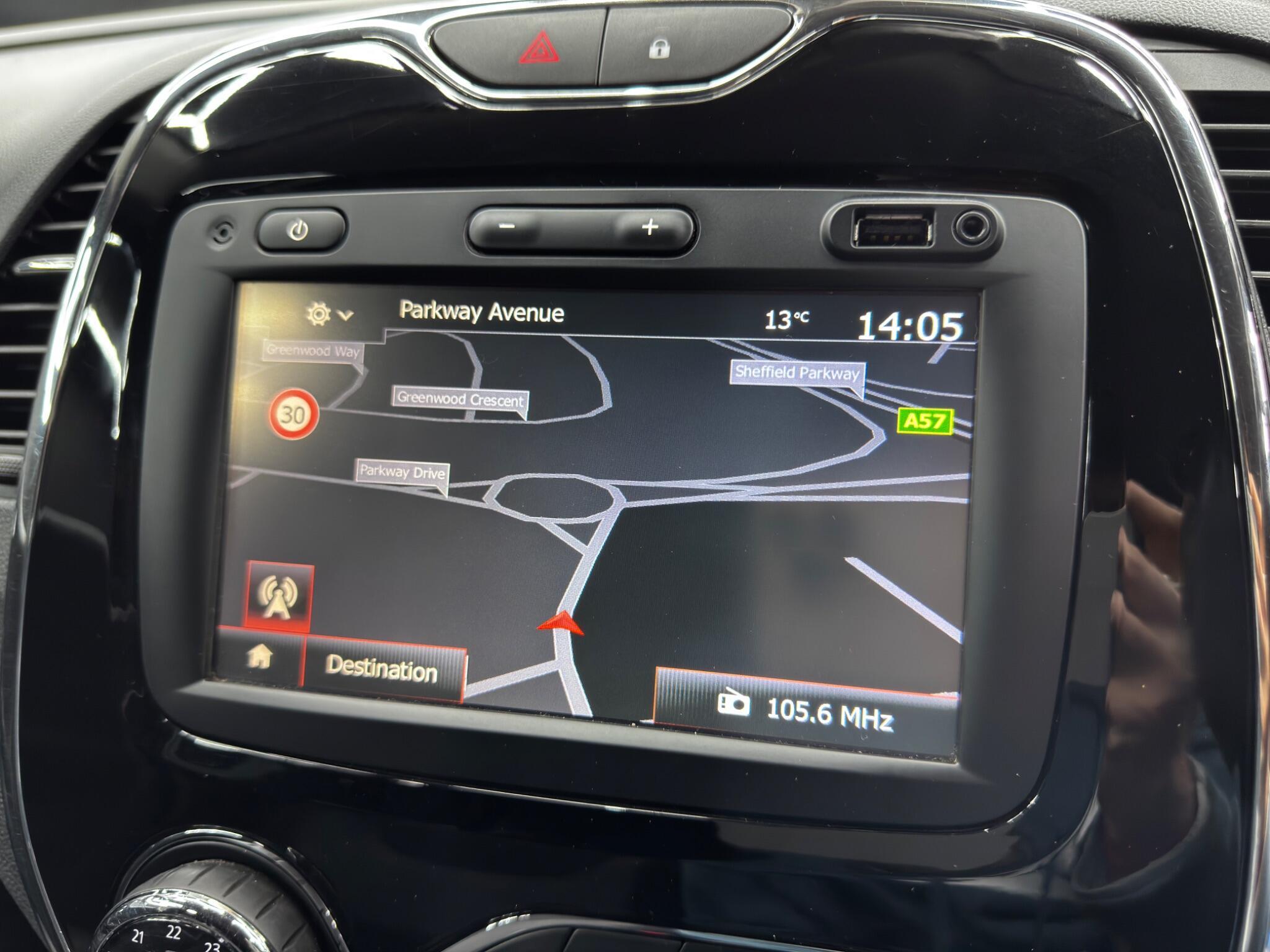 Renault Captur - Image 26